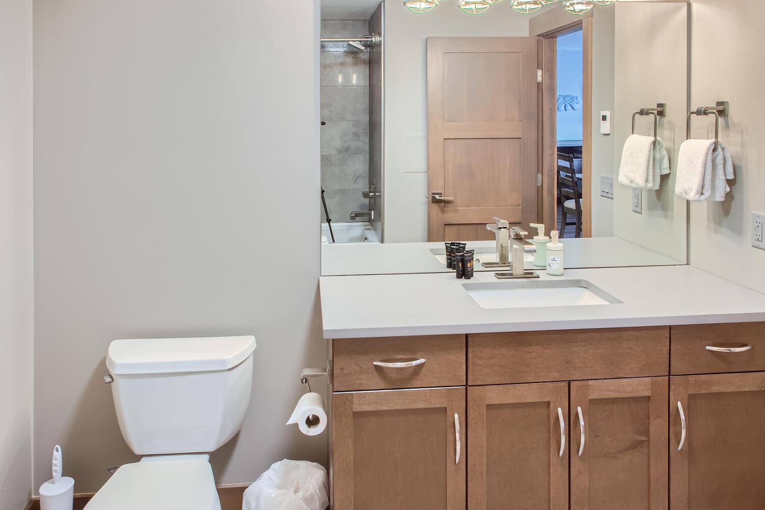 Stonegate Resort Unit B102