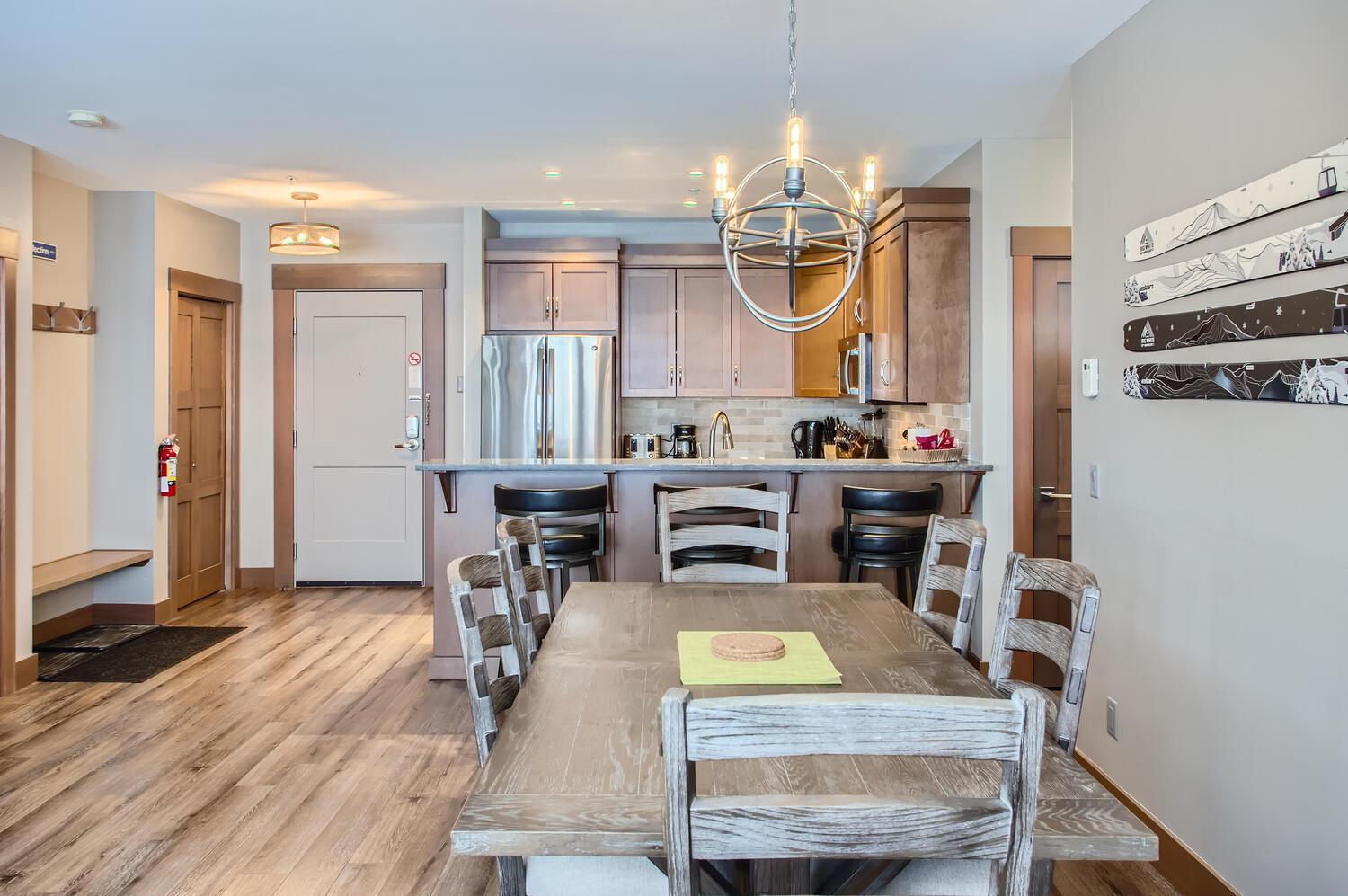 Stonegate Resort Unit B102