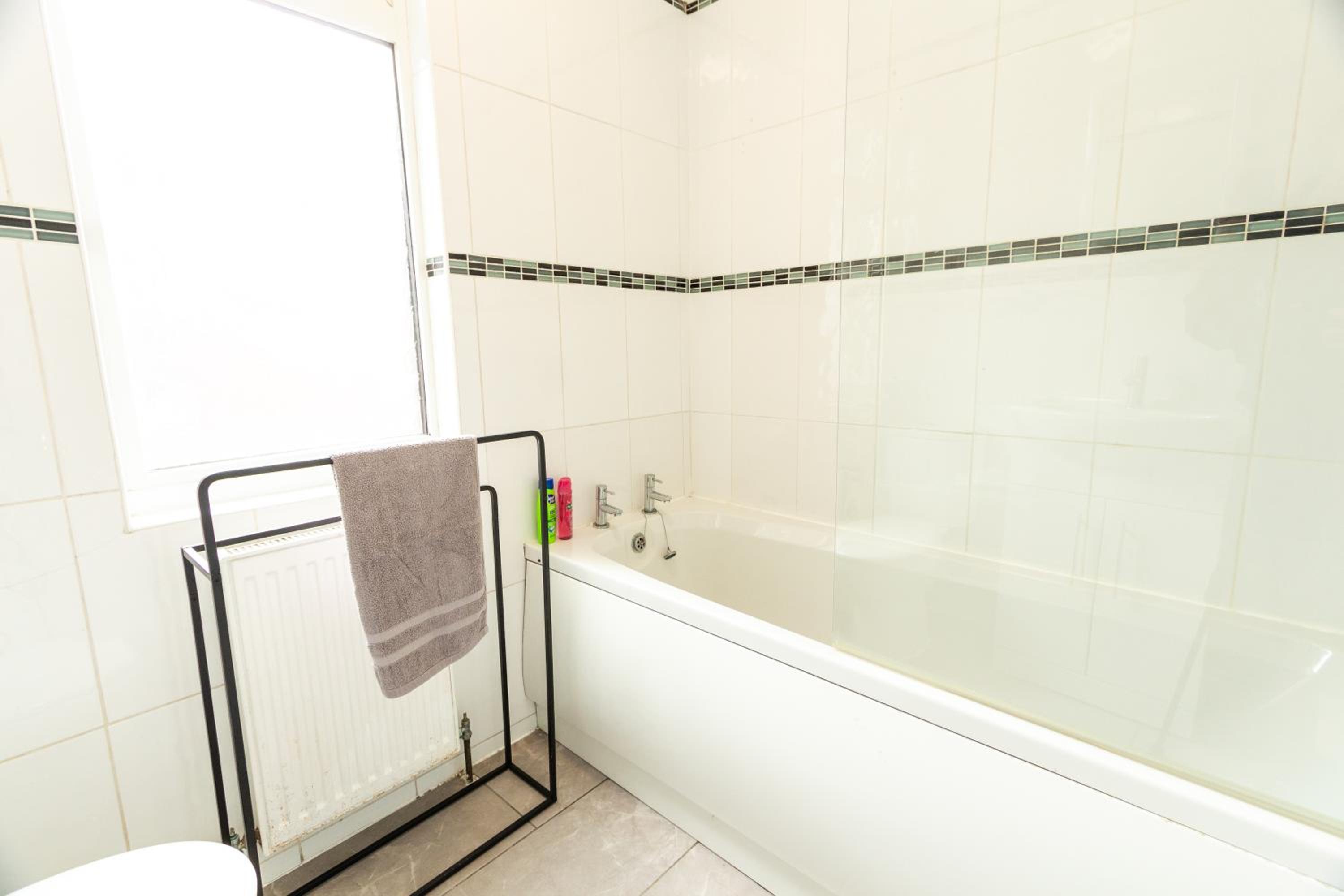 Perfect house for professionals 3 rooms 6 guests view 3