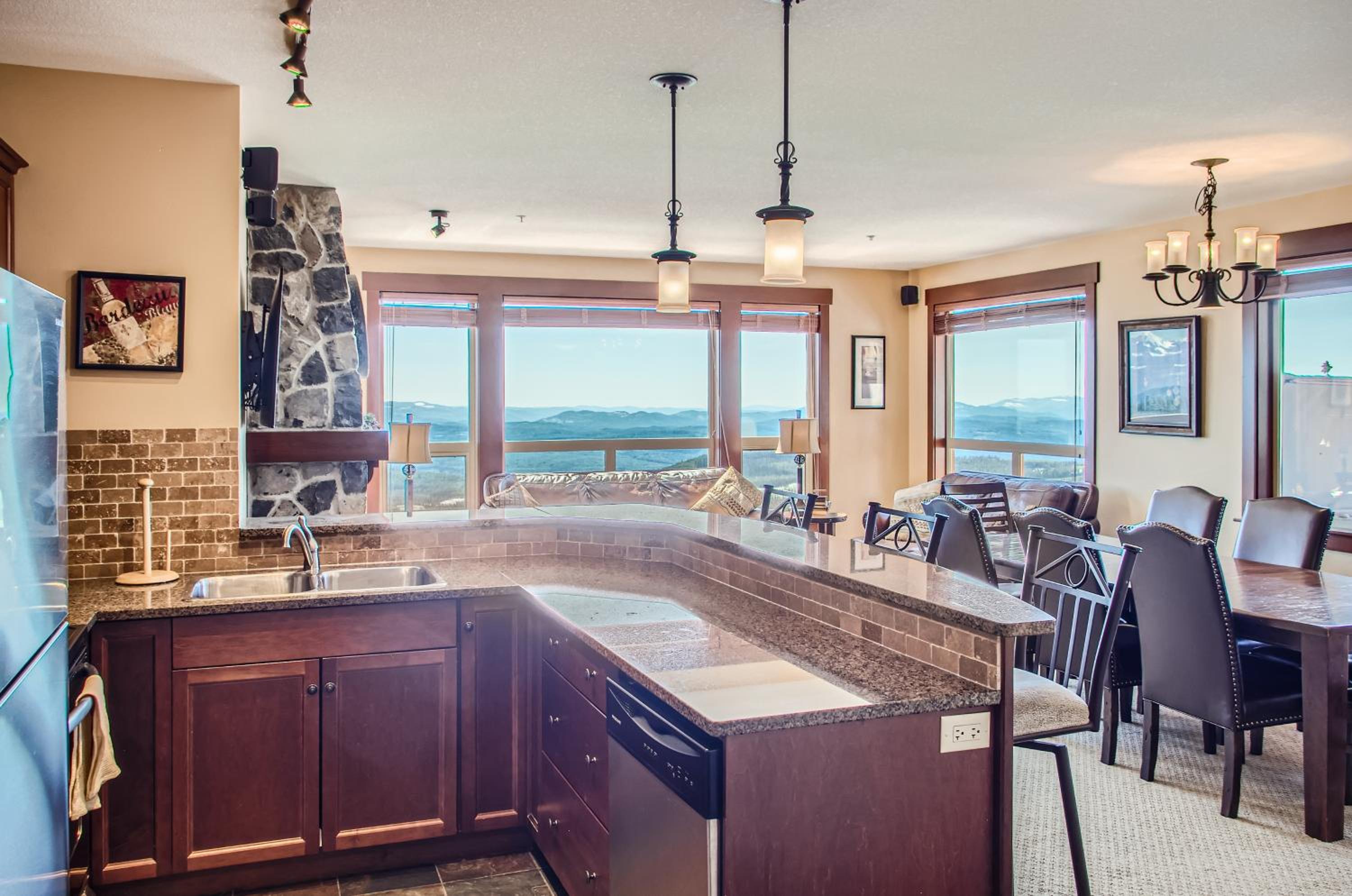 Stonegate Resort Unit C304