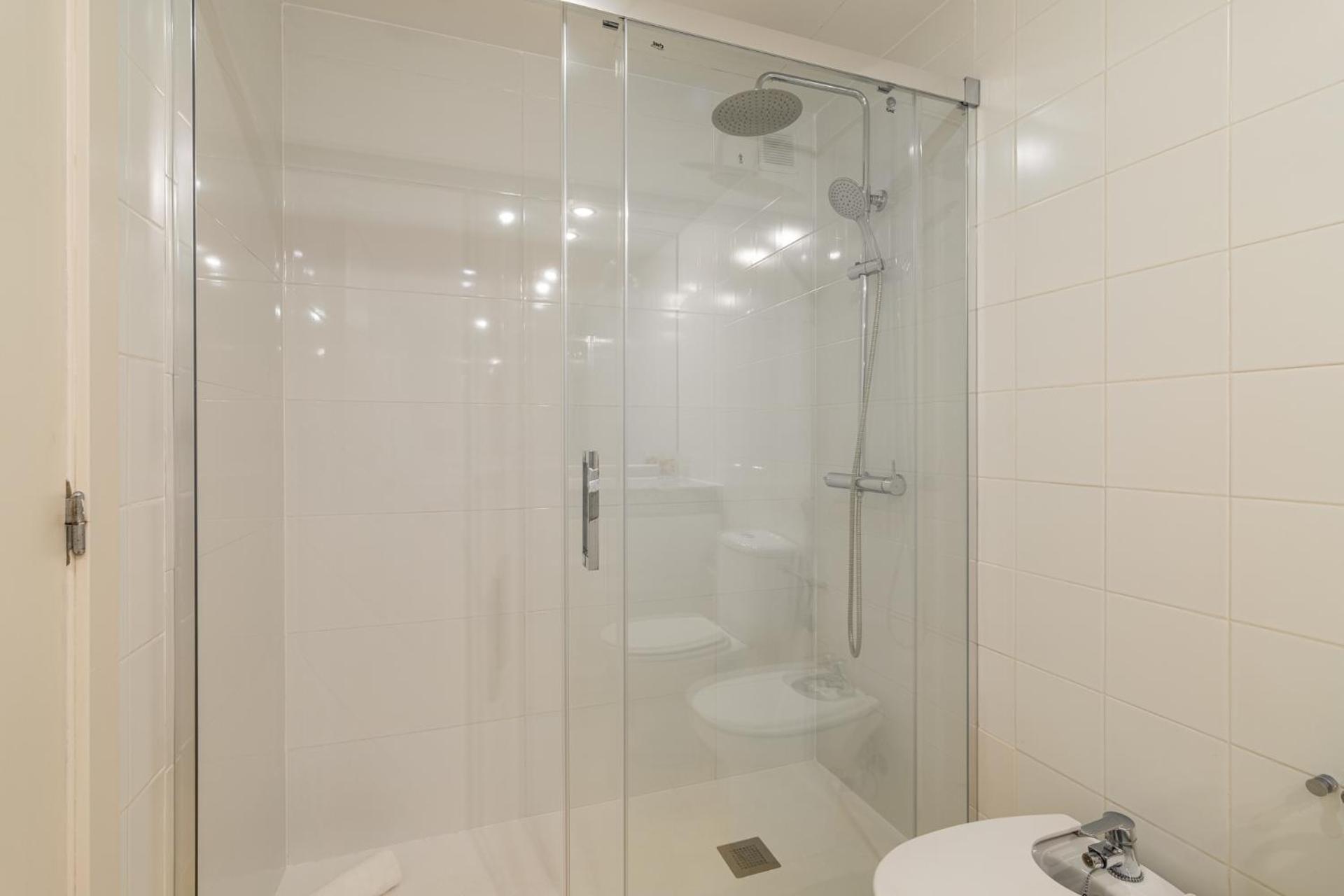 Stay Unique Apartments Pau Claris con piscina
