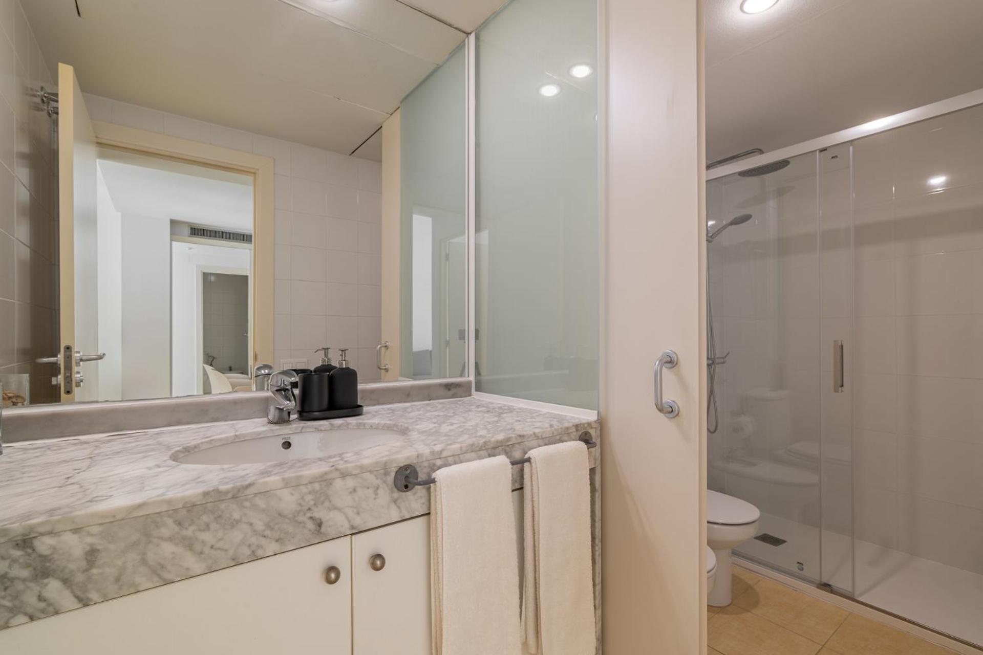 Stay Unique Apartments Pau Claris con piscina