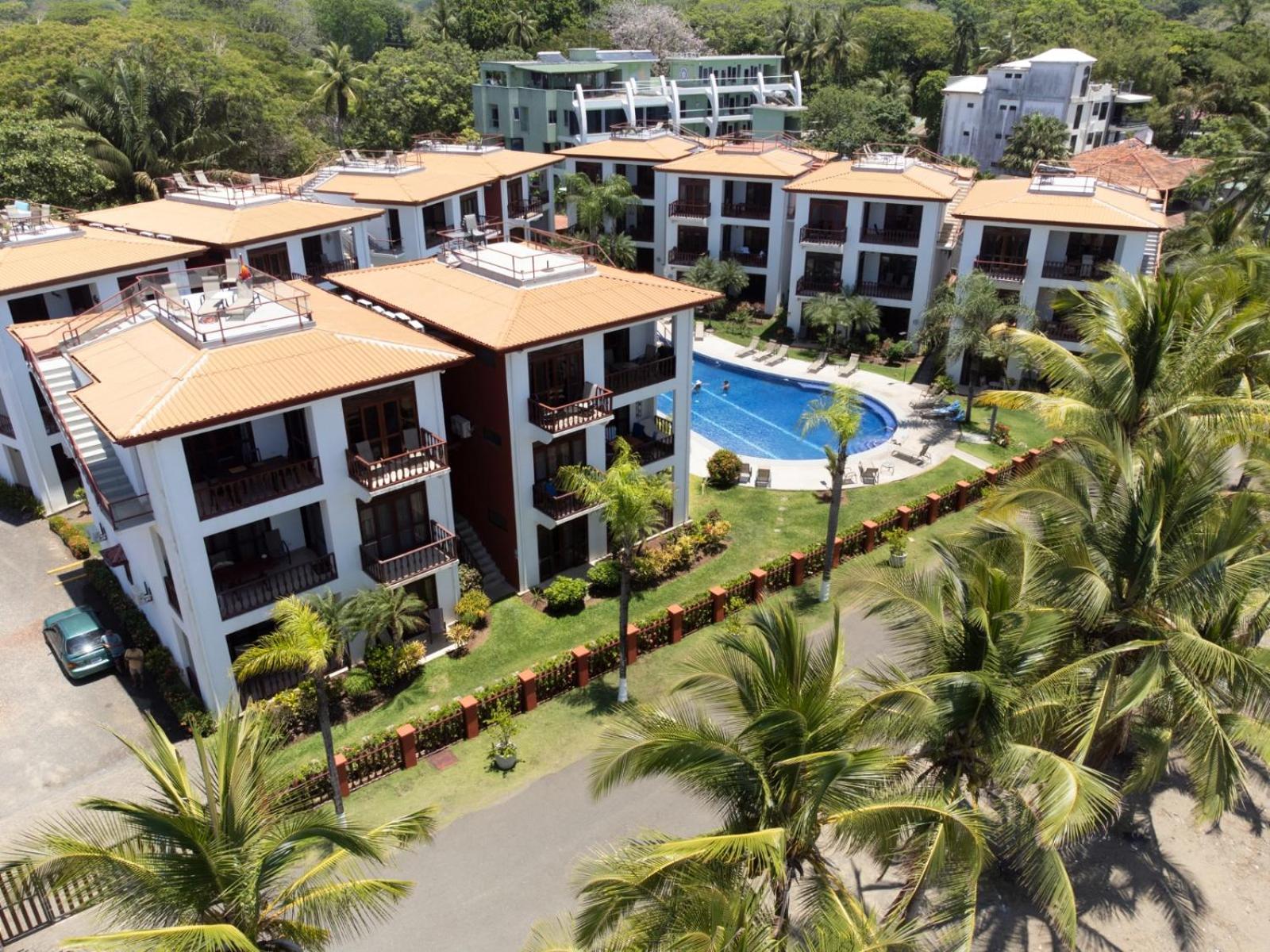 Condo Ocean front with Rooftop in Bahia Azul, Jaco Beach