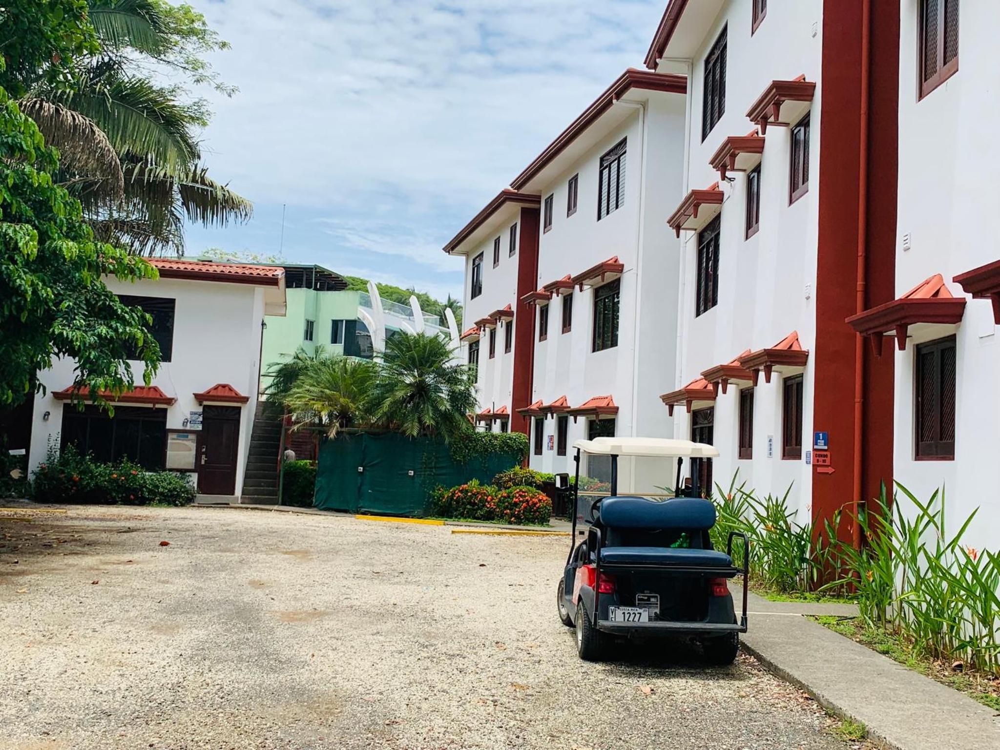 Condo Ocean front with Rooftop in Bahia Azul, Jaco Beach