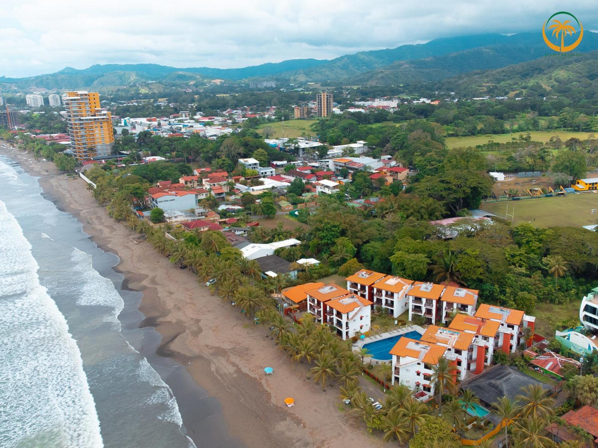 Condo Ocean front with Rooftop in Bahia Azul, Jaco Beach