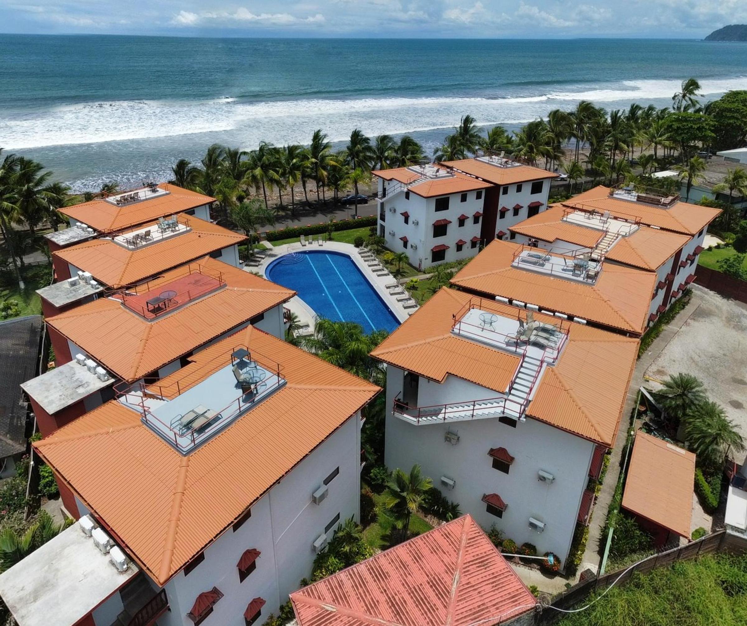 Condo Ocean front with Rooftop in Bahia Azul, Jaco Beach