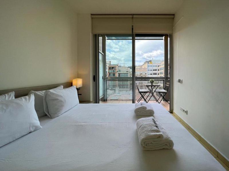Stay Unique Apartments Pau Claris con piscina