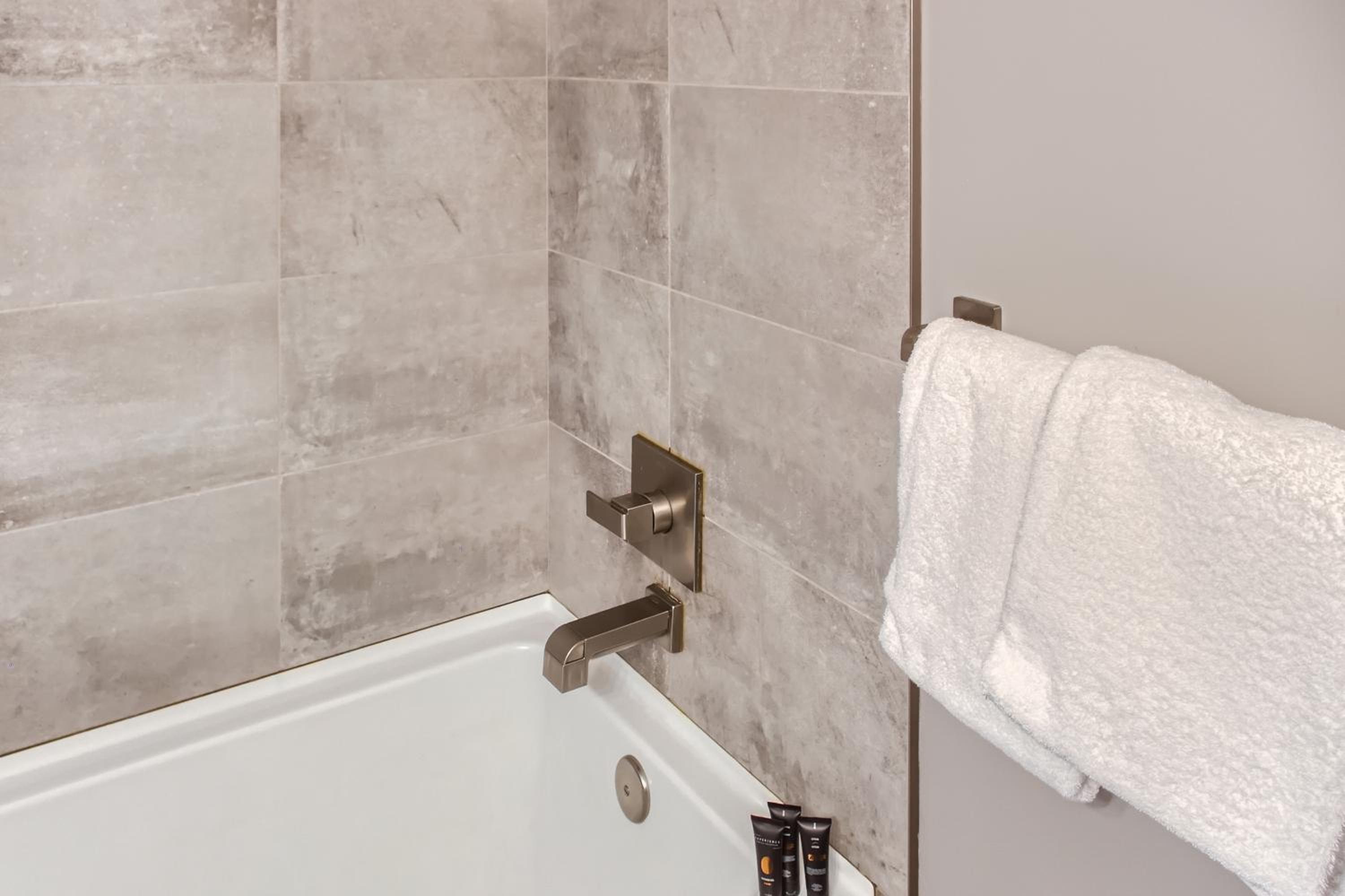 Stonegate Resort Unit B108
