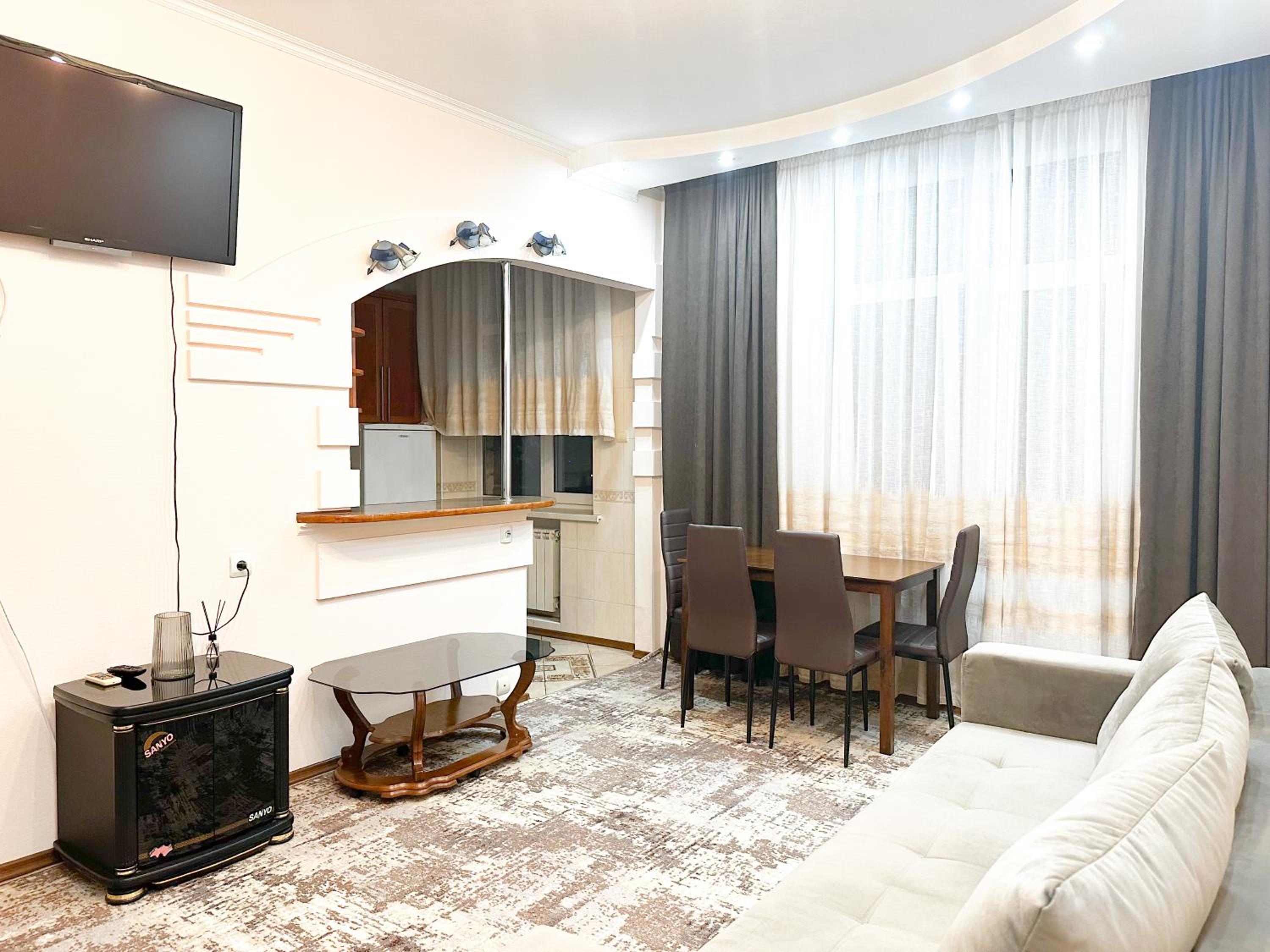 City Center Stefan street 1 bedroom view 2