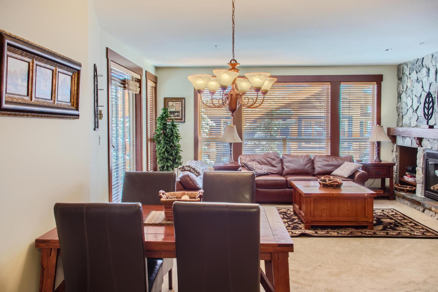 Stonegate Resort Unit A102