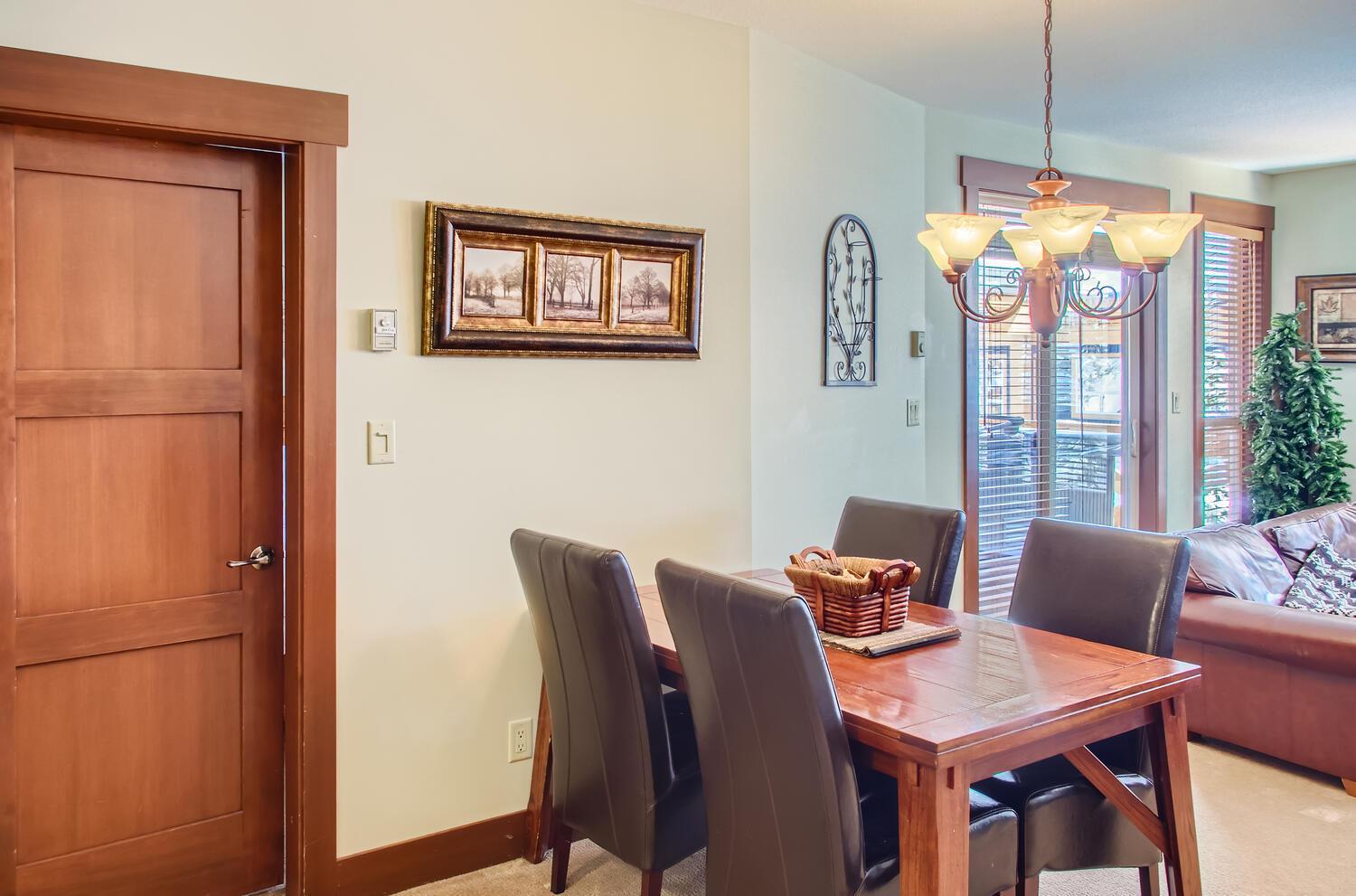 Stonegate Resort Unit A102