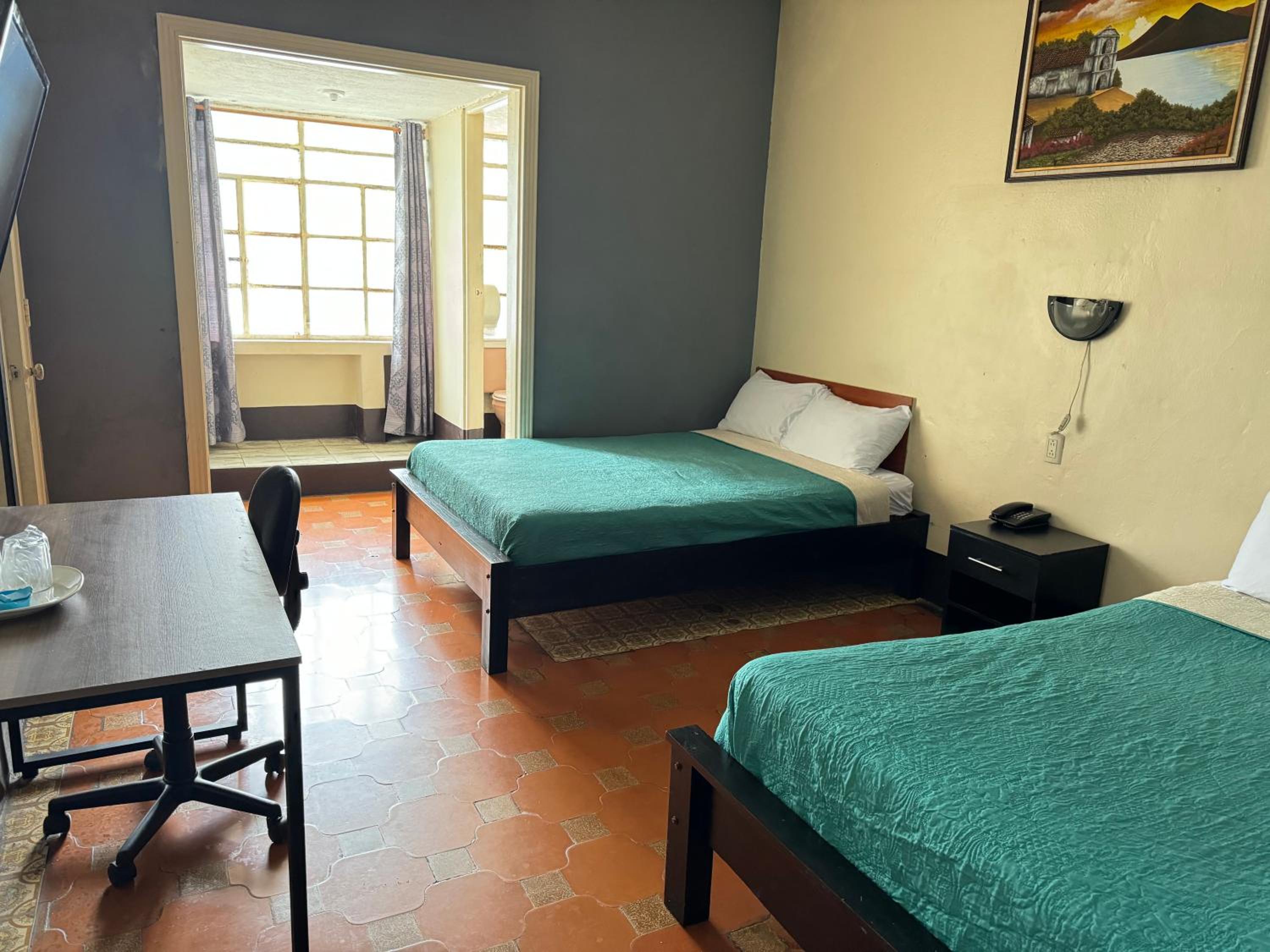 Hotel Mayesstic