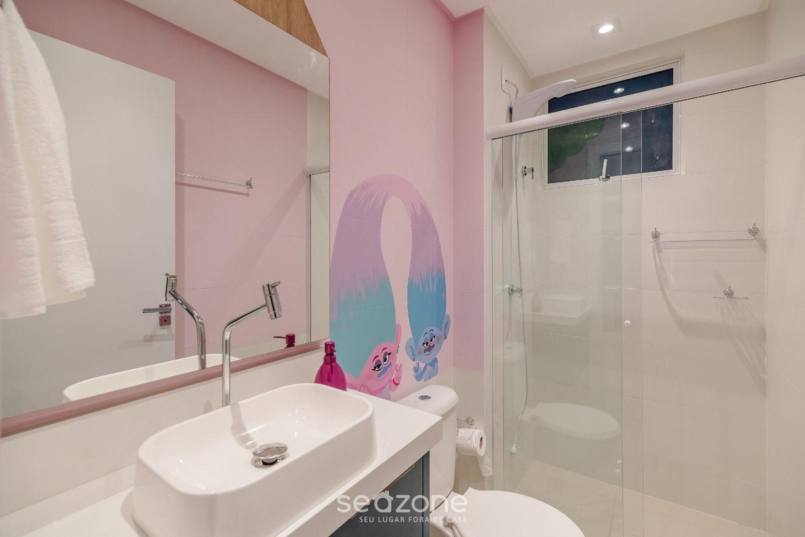 OBP - Modern Condo 600 m from the Beach