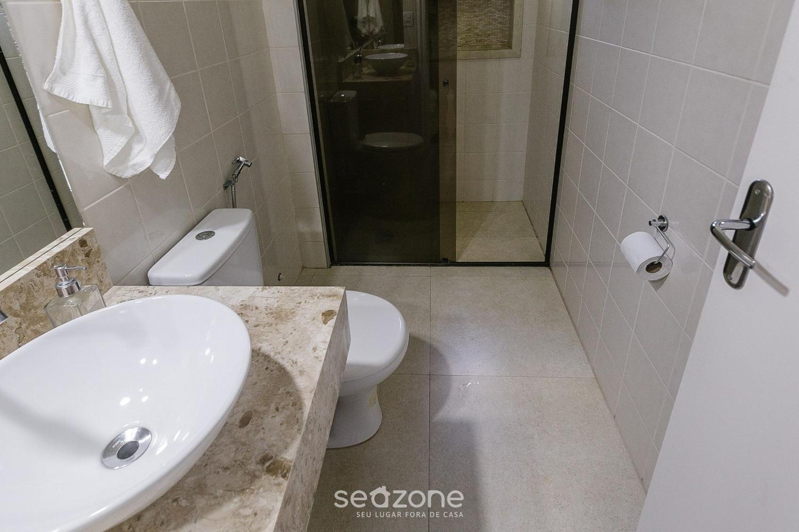 WTE - Resort-style condominium 100m from the beach