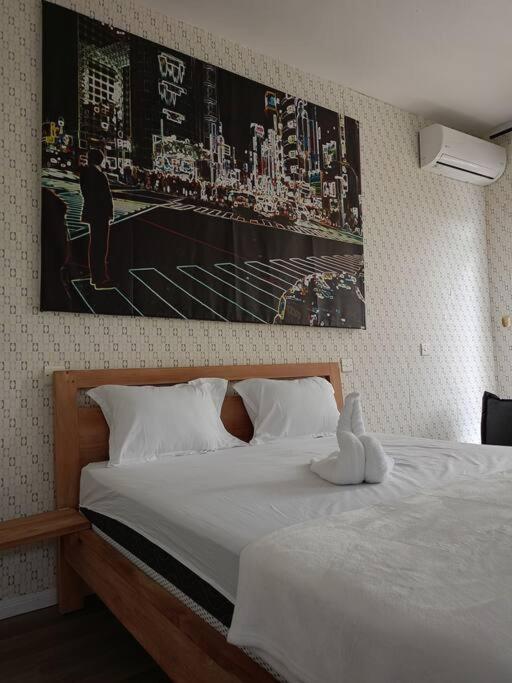 Fun in the sun - 1 Bed fully equipped apartment near beach and city center view 4