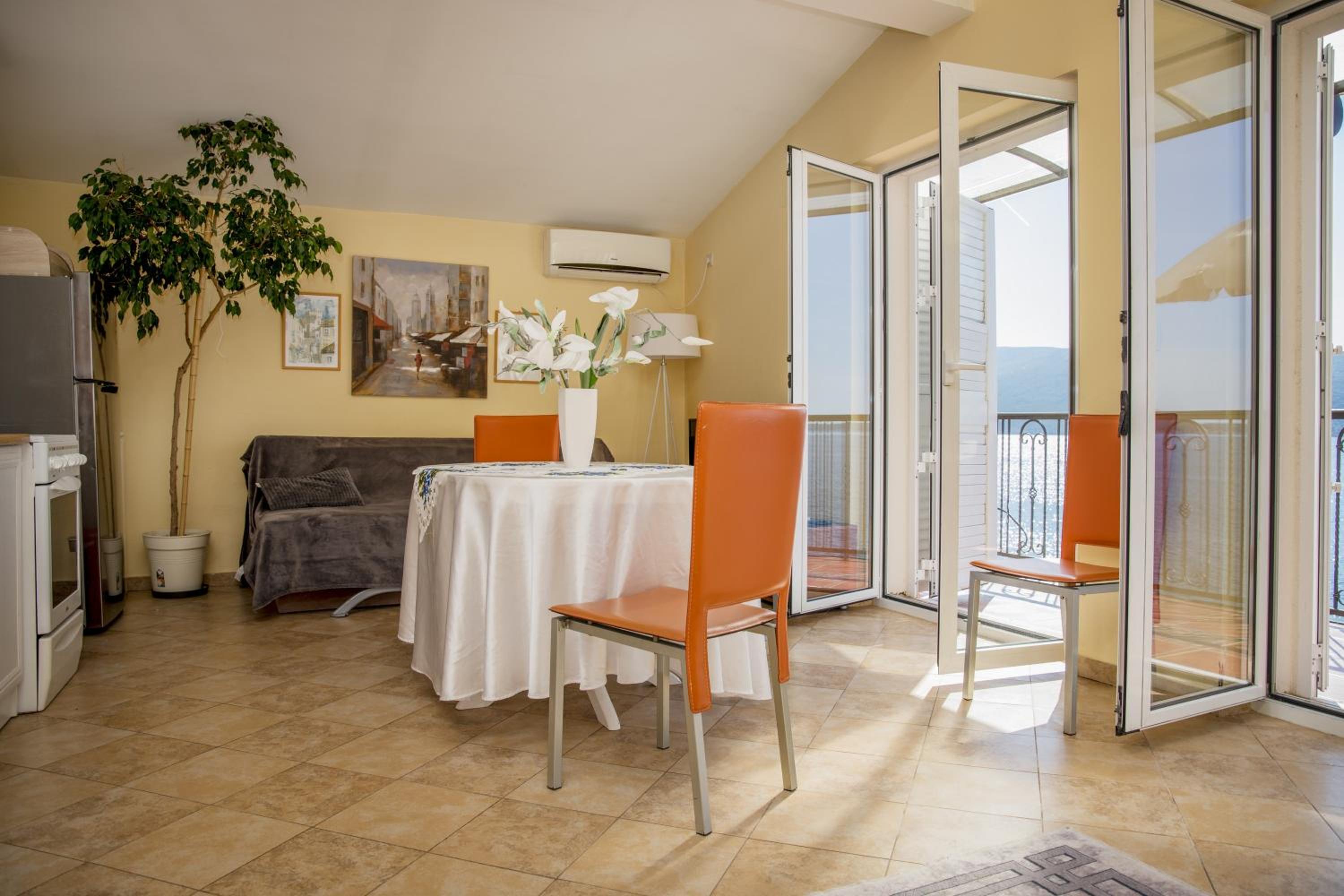 Vila Lux Tamara view 2