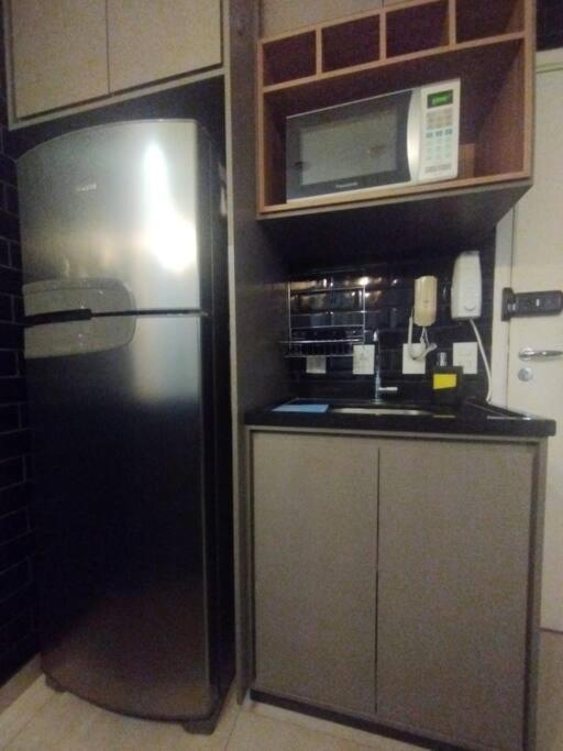 Apartamento mobiliado e completo para sua estadia