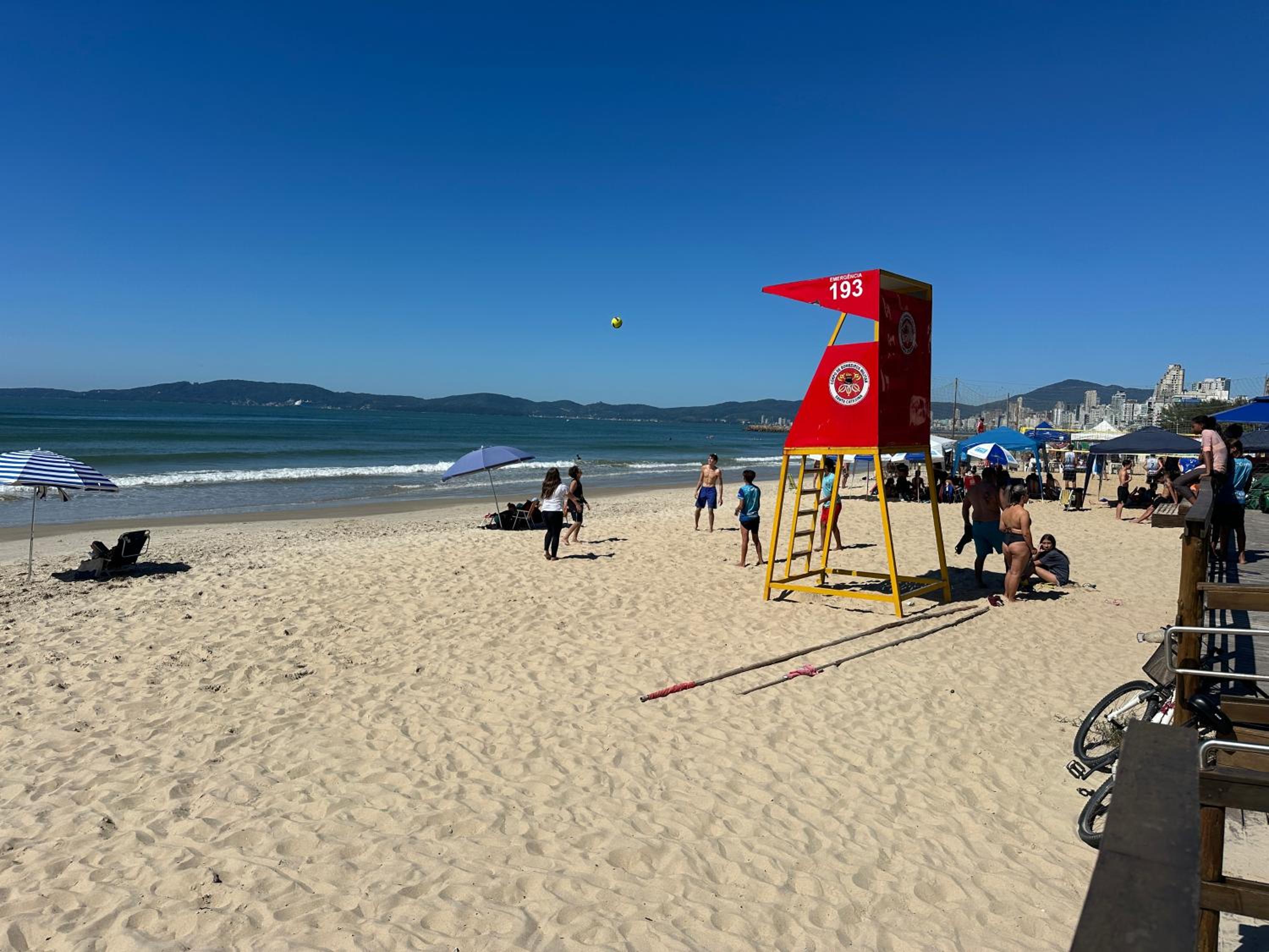 Sea Breeze - Brisa do Mar - Pé na Areia em Itapema