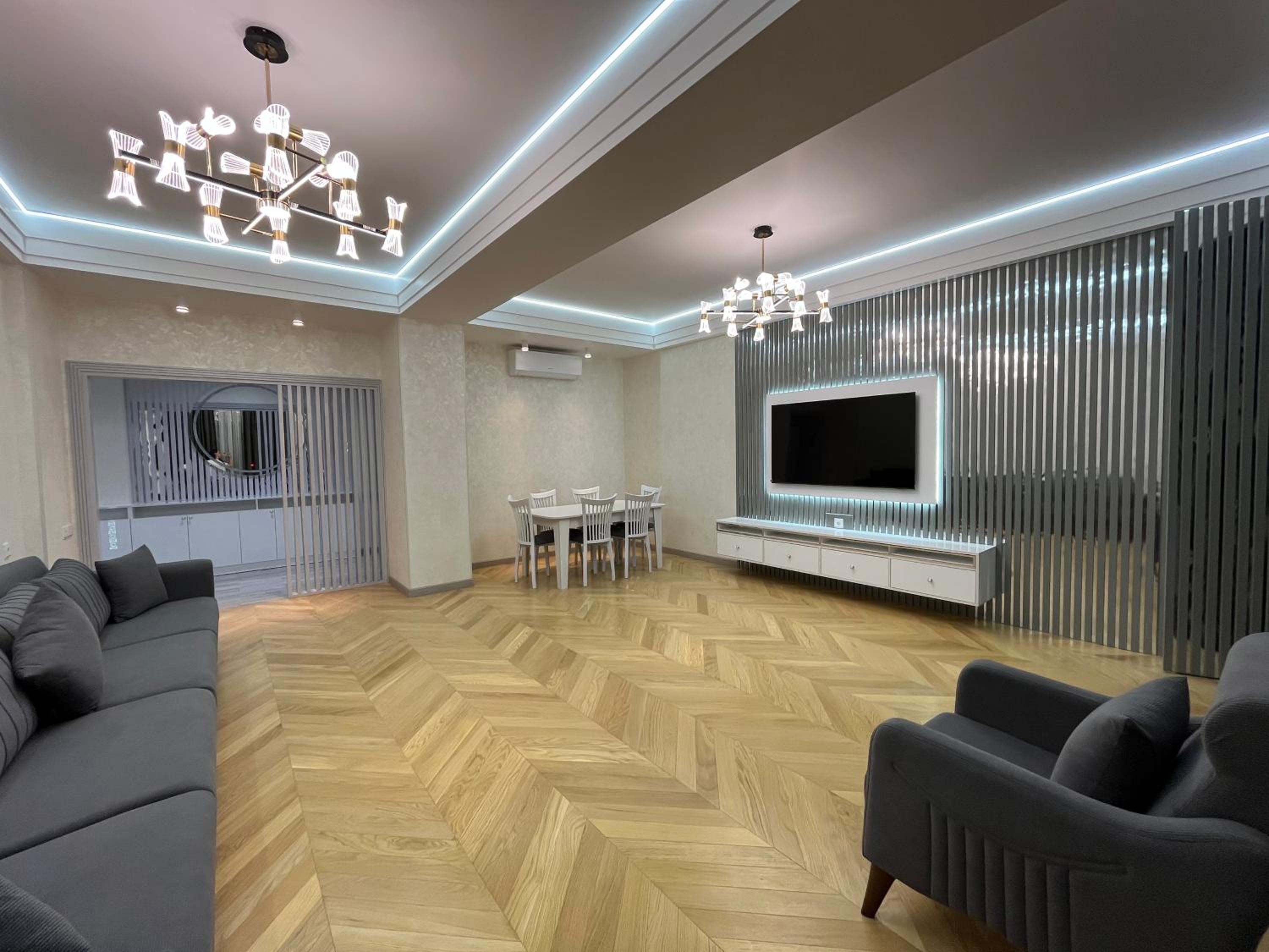 White City Apartment