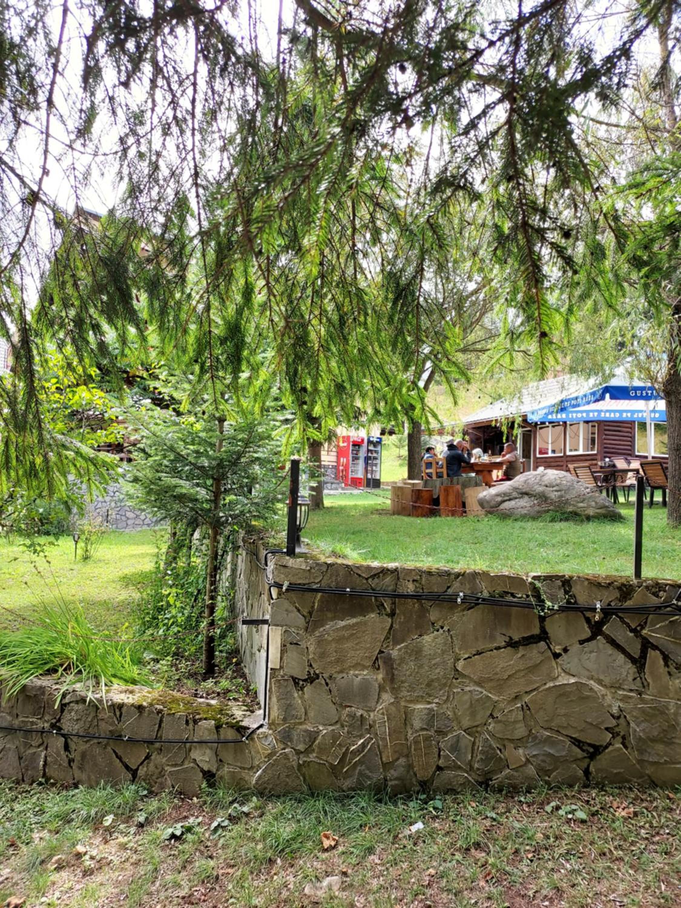 Pensiunea La Taverna