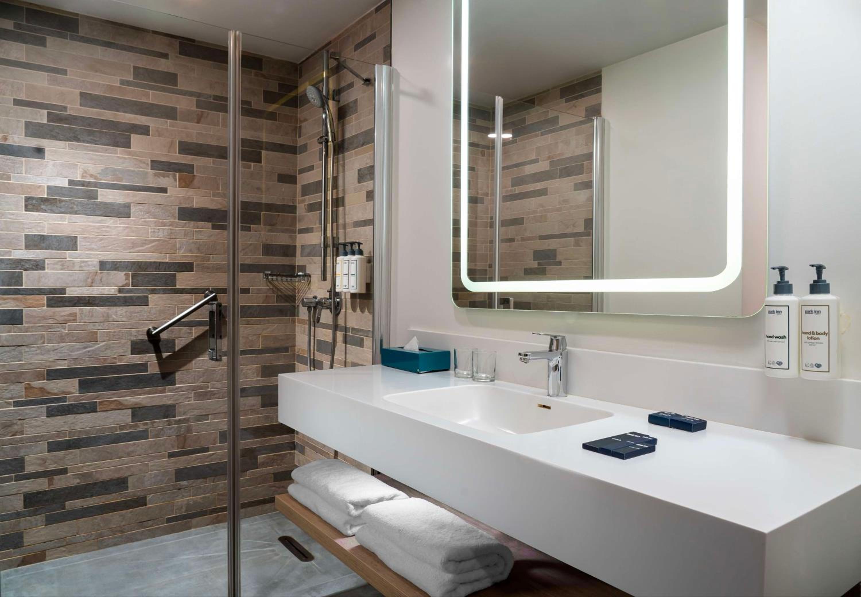 Park Inn by Radisson İstanbul Havalimanı Odayeri - Image 39