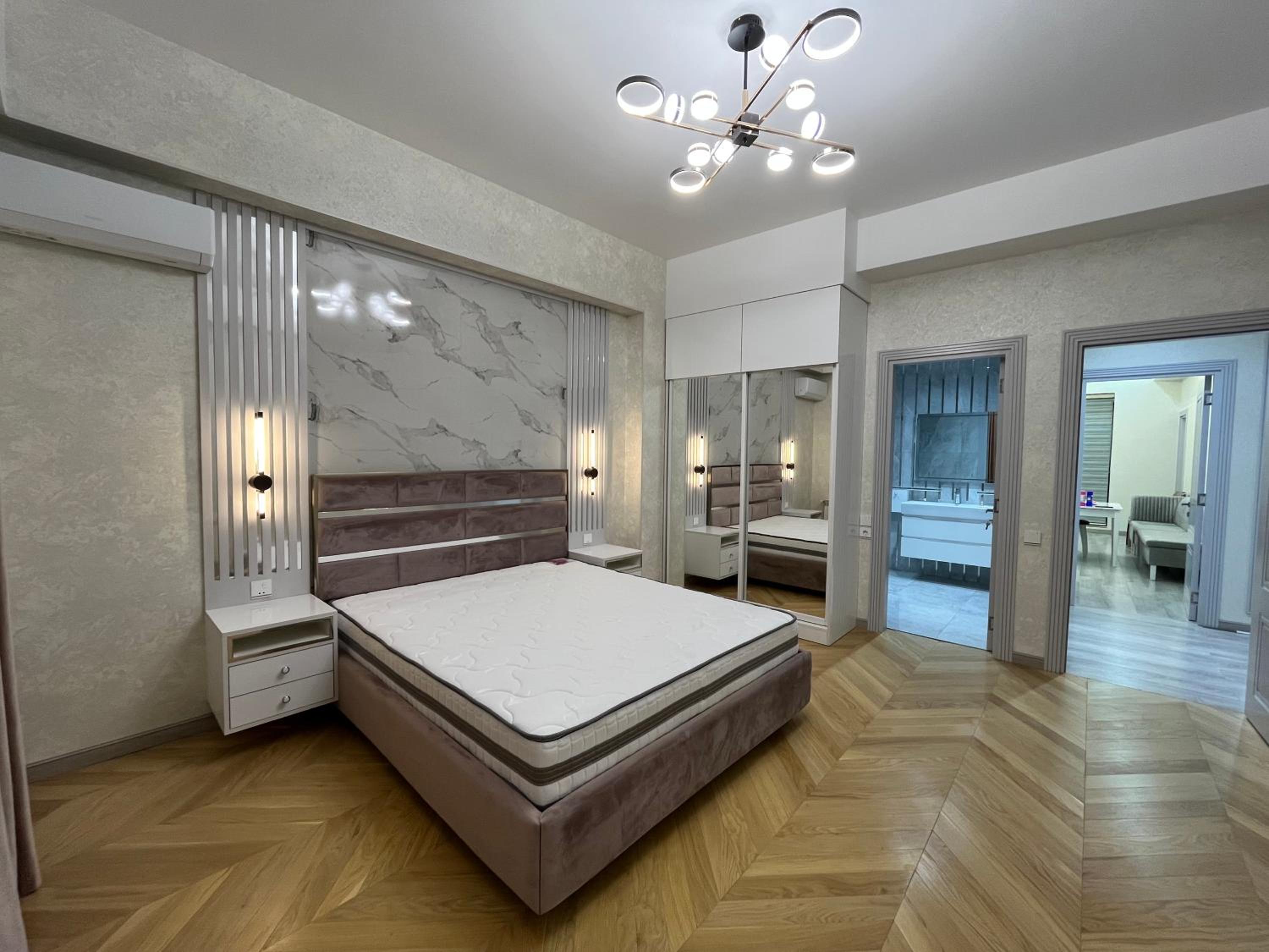 White City Apartment