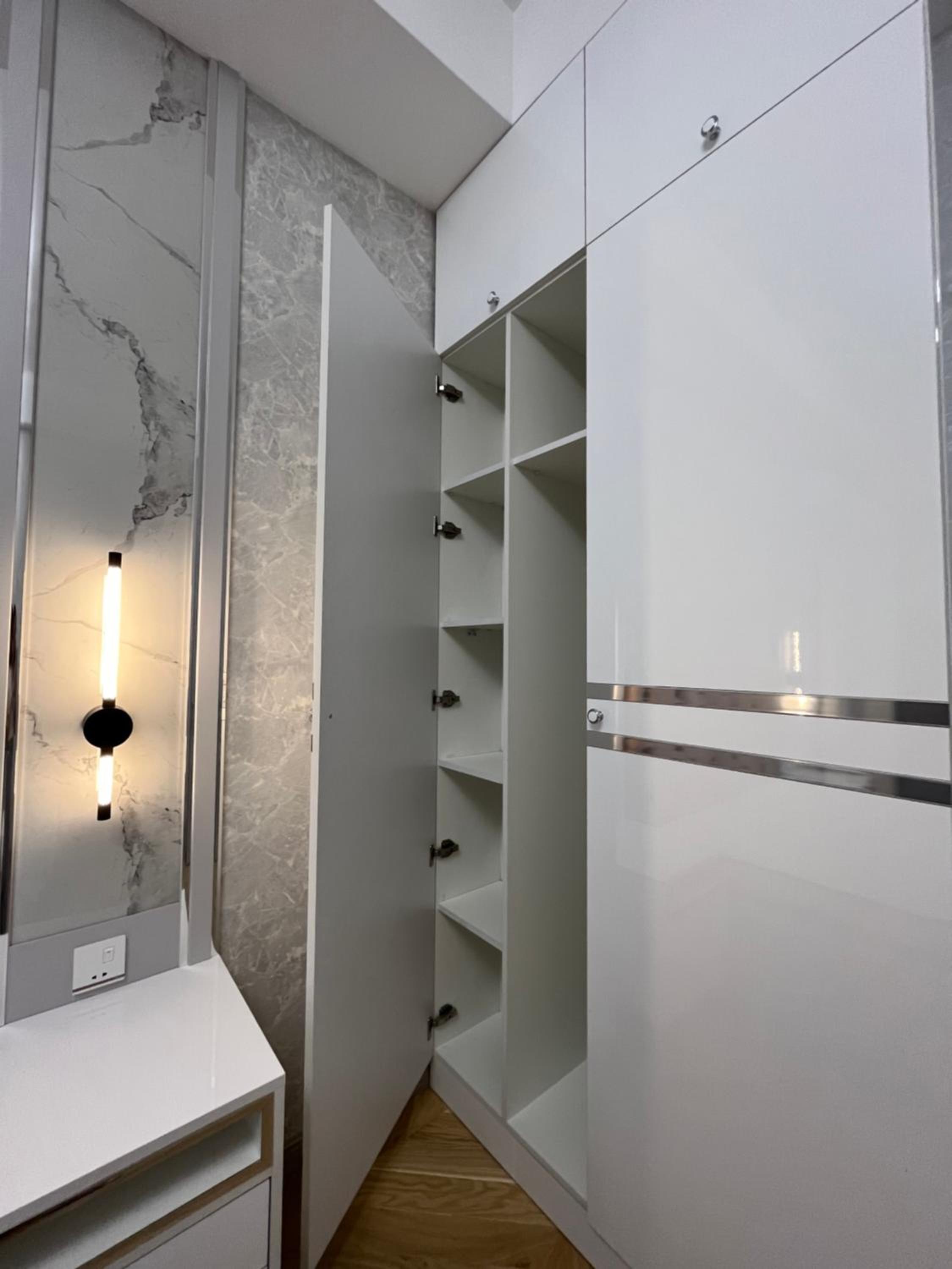 White City Apartment