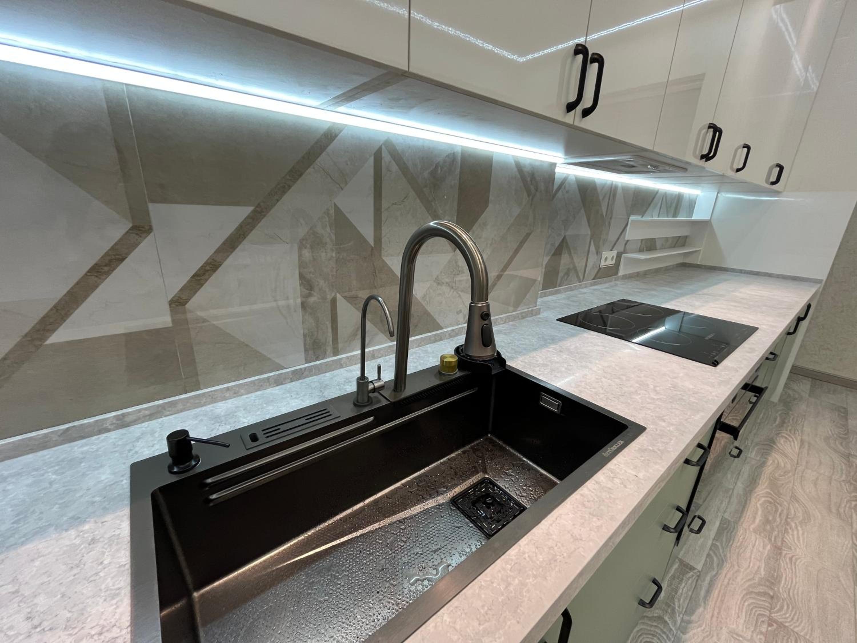 White City Apartment