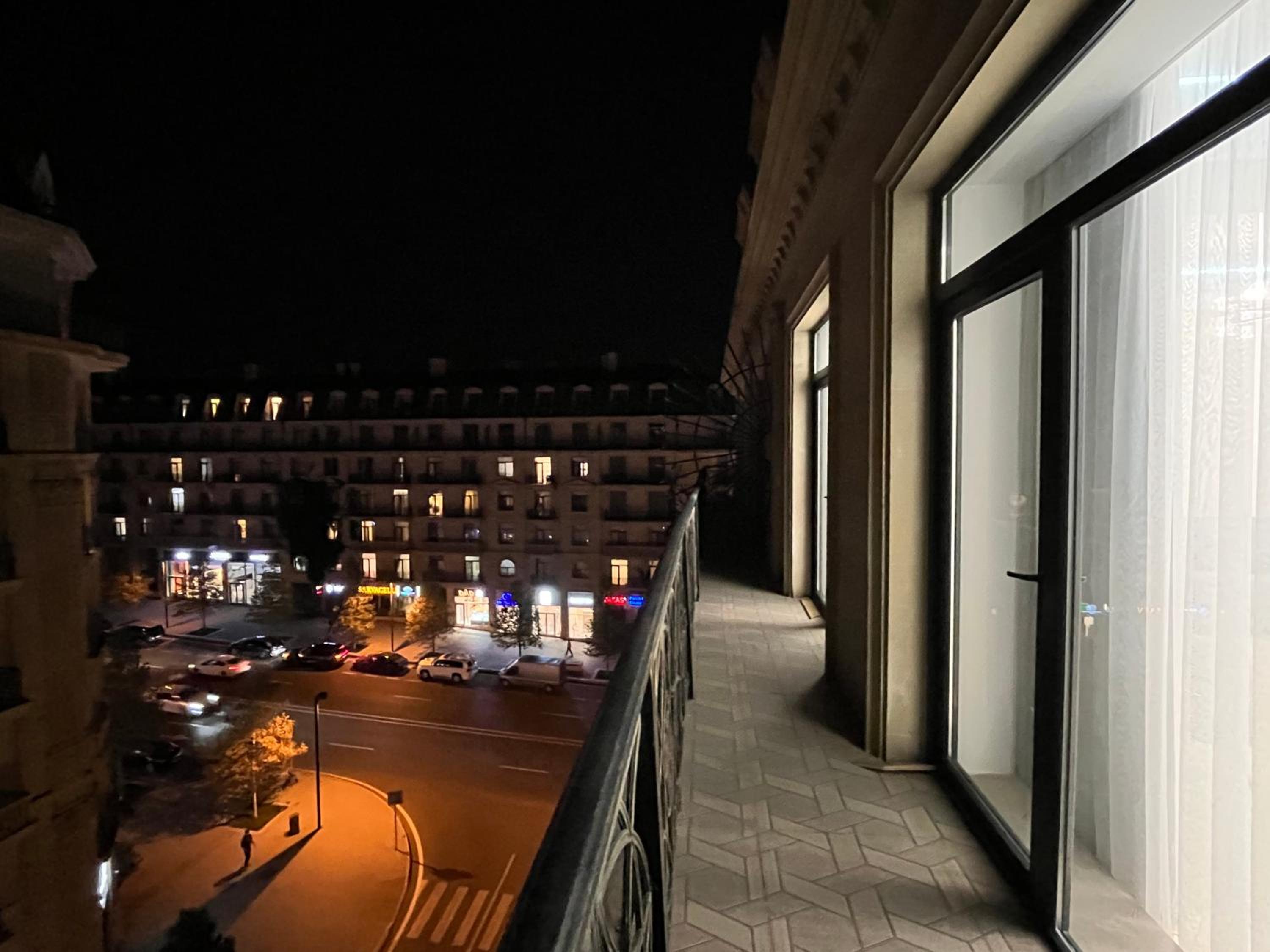 White City Apartment