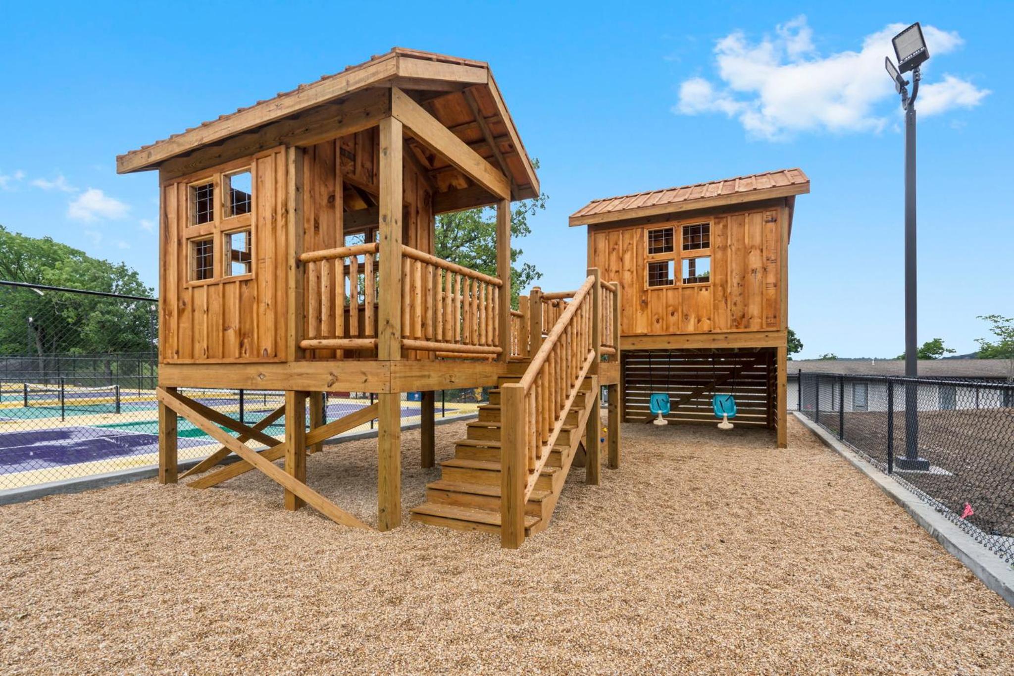 2 Decks Overlooking Launch Pad-Free Daily Tickets-Great Location with Community Amenities!