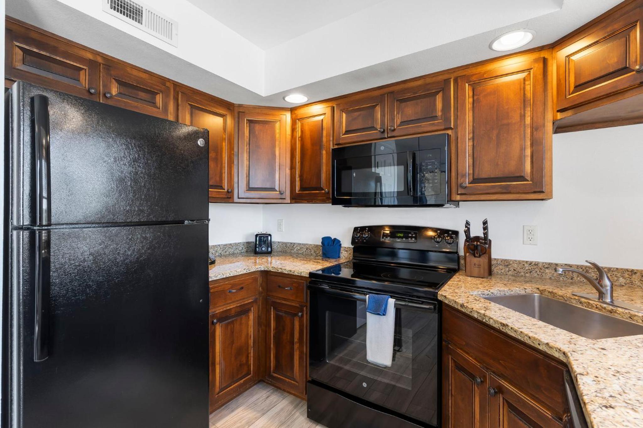 2 Decks Overlooking Launch Pad-Free Daily Tickets-Great Location with Community Amenities!