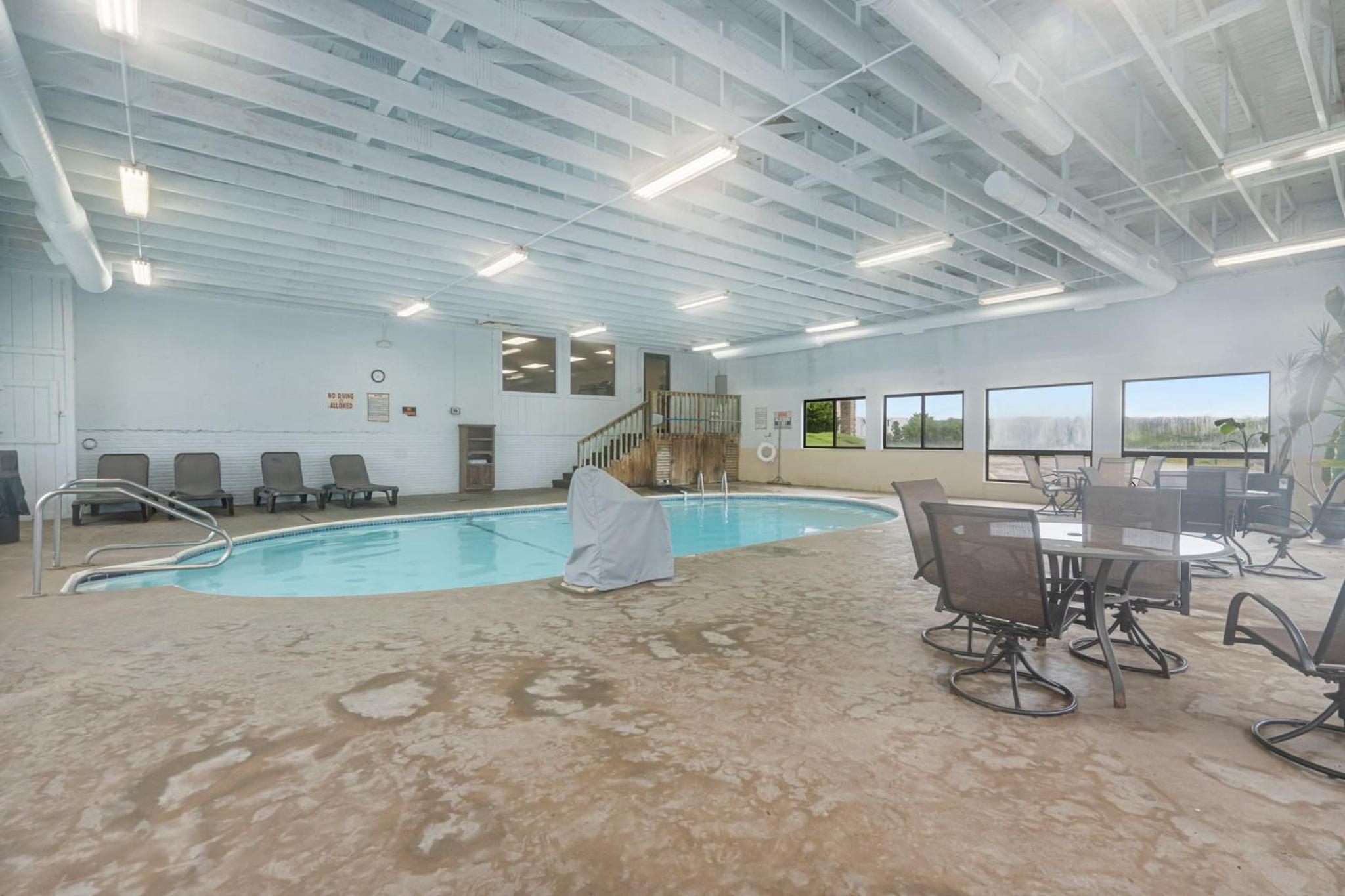 2 Decks Overlooking Launch Pad-Free Daily Tickets-Great Location with Community Amenities!
