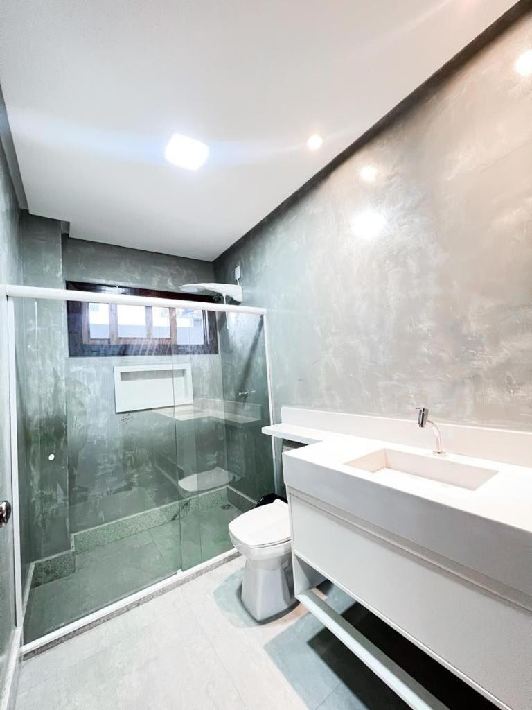 A1 3 quartos sala coz var frente piscina · Alicena MUTA Ap A1