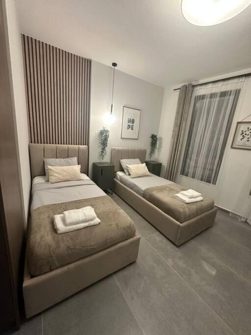 Monique Luxury Apartment