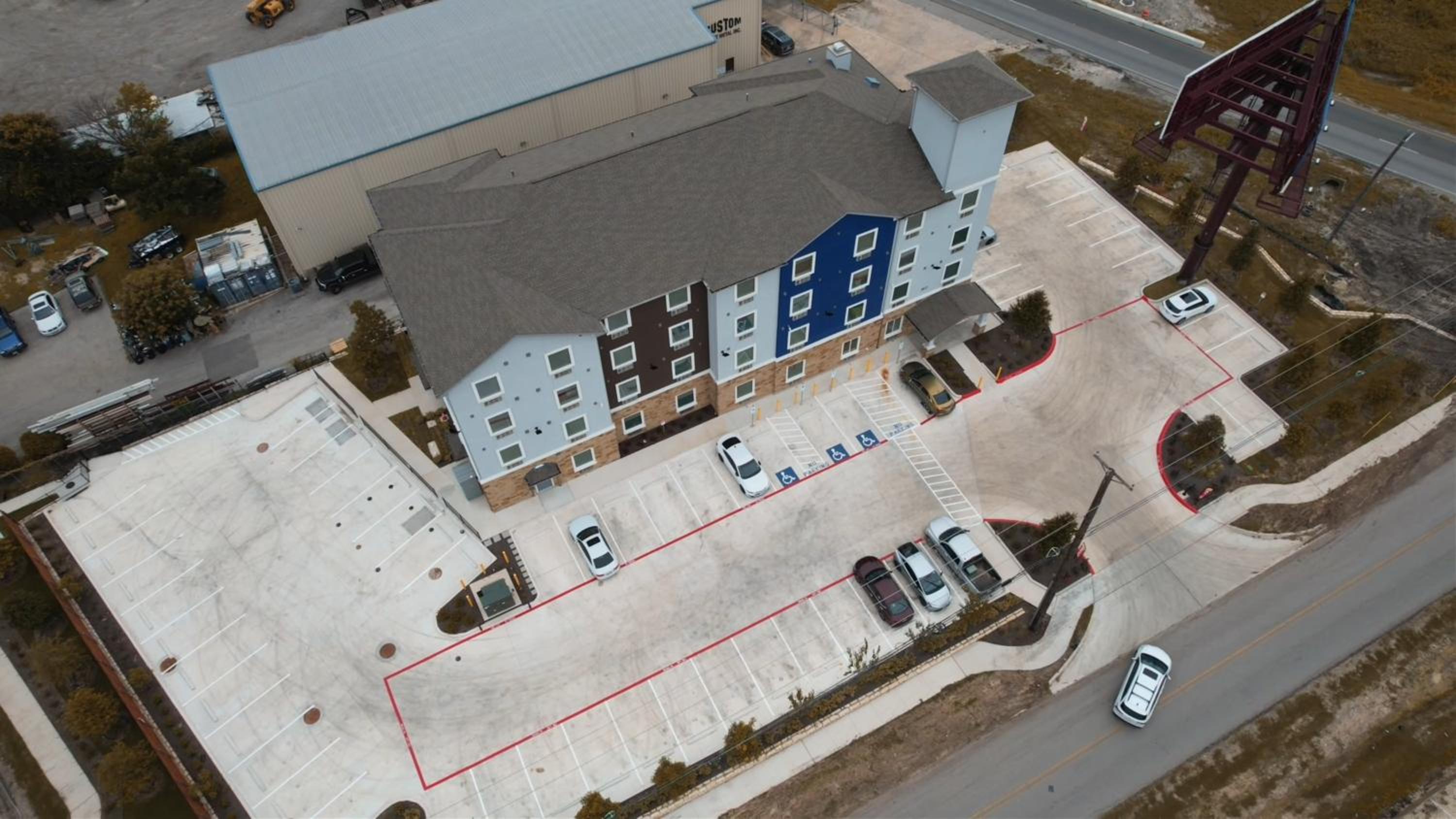 Texas Bungalows Hotel and Hotel Que at i35 Austin Pflugerville view 3