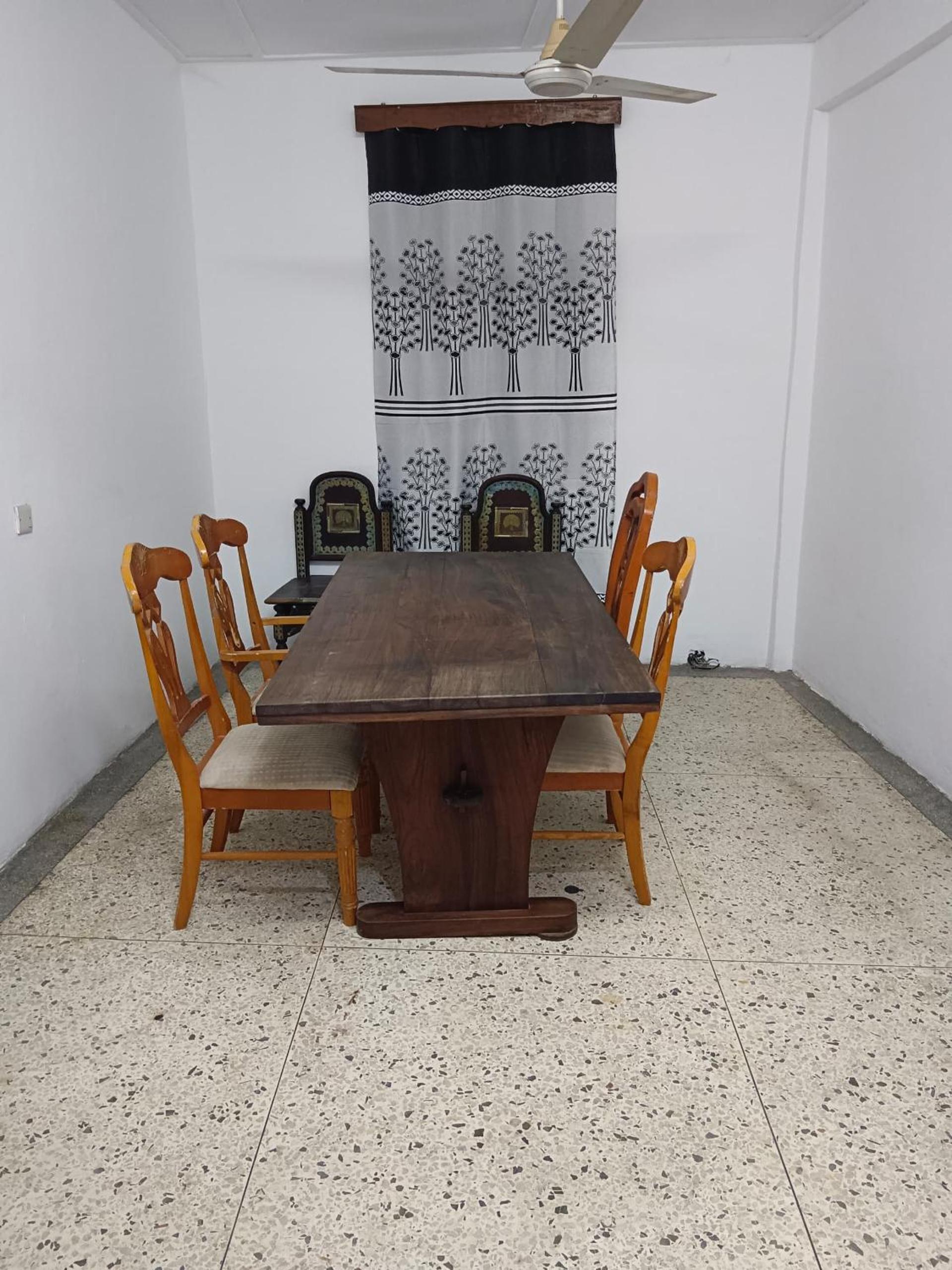 Luhasa second floor apartment