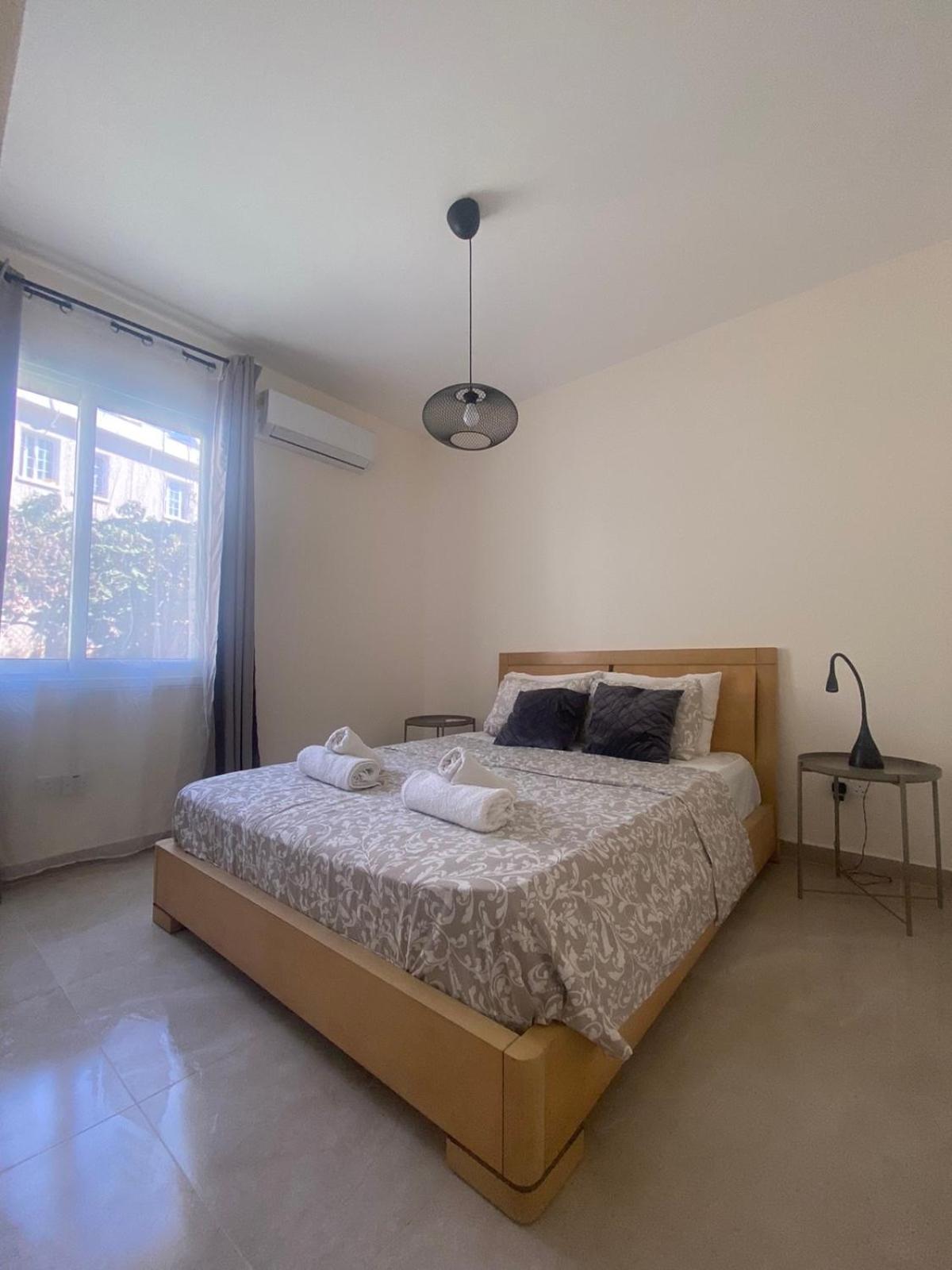 Mari House-close to the beach