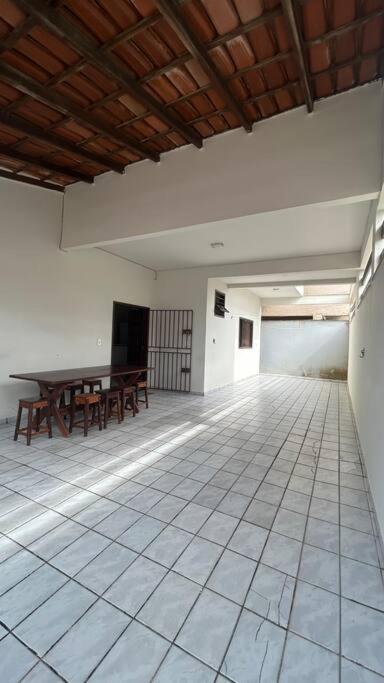 Casa próxima da praia e do centro em Guriri