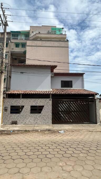 Casa próxima da praia e do centro em Guriri