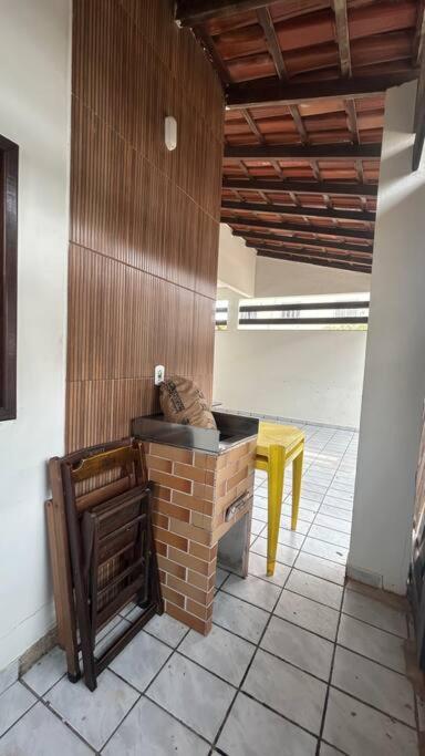 Casa próxima da praia e do centro em Guriri