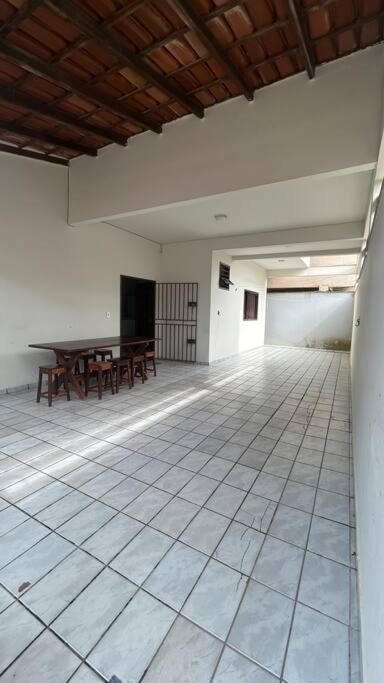 Casa próxima da praia e do centro em Guriri