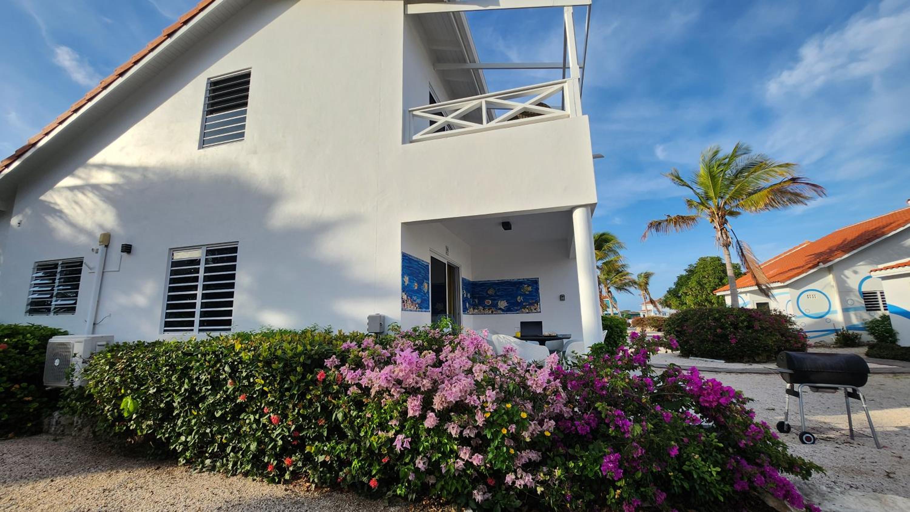 Ocean Teal Villa Marazul