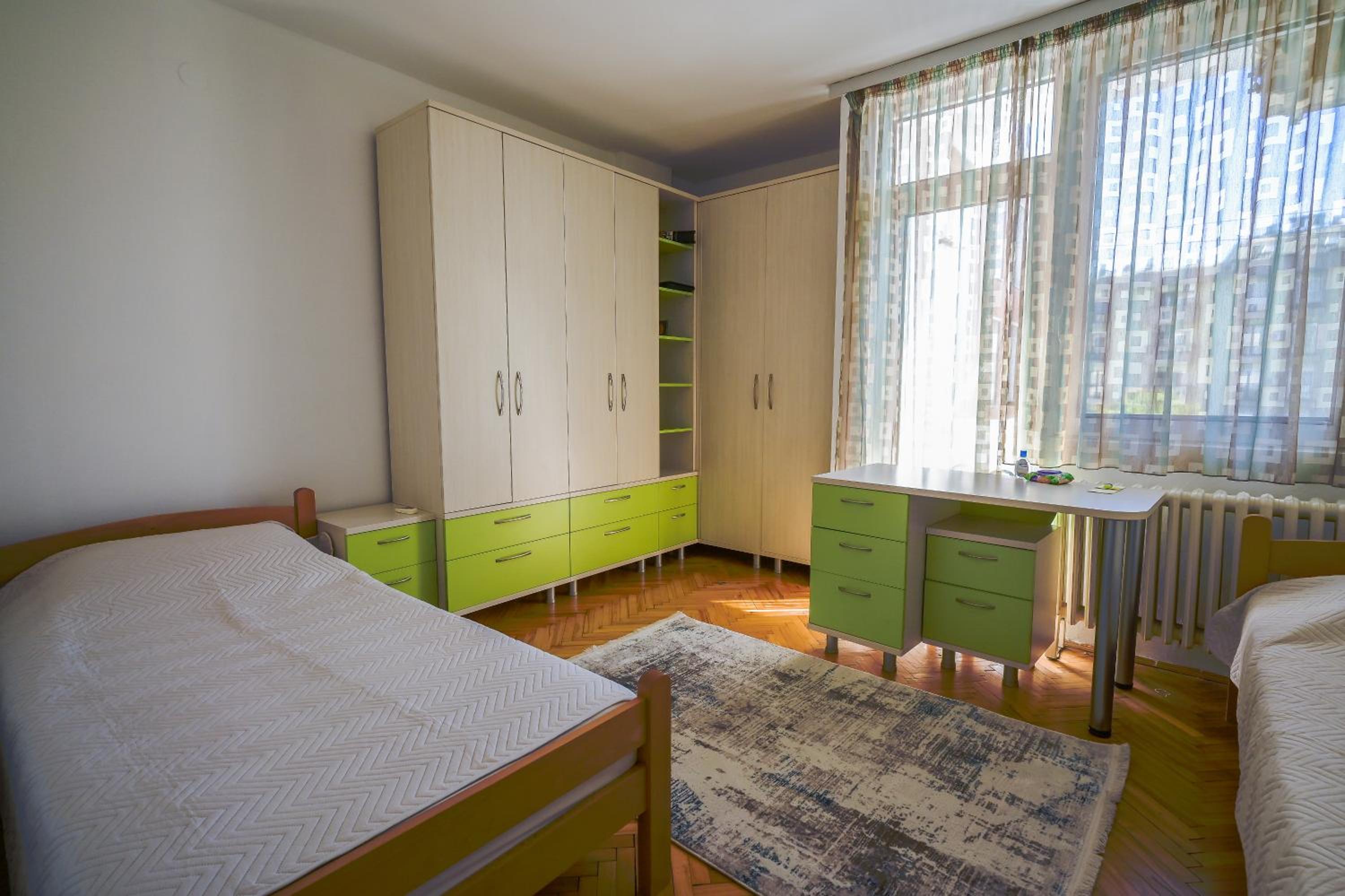 City Centre Comfort Apartment - Free Parking