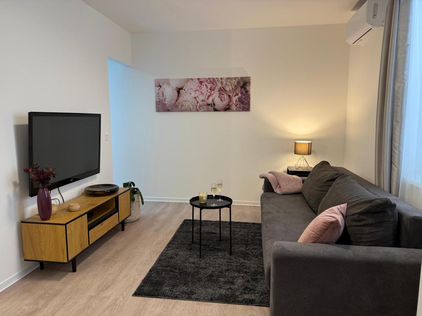 Apartmány U Kostela