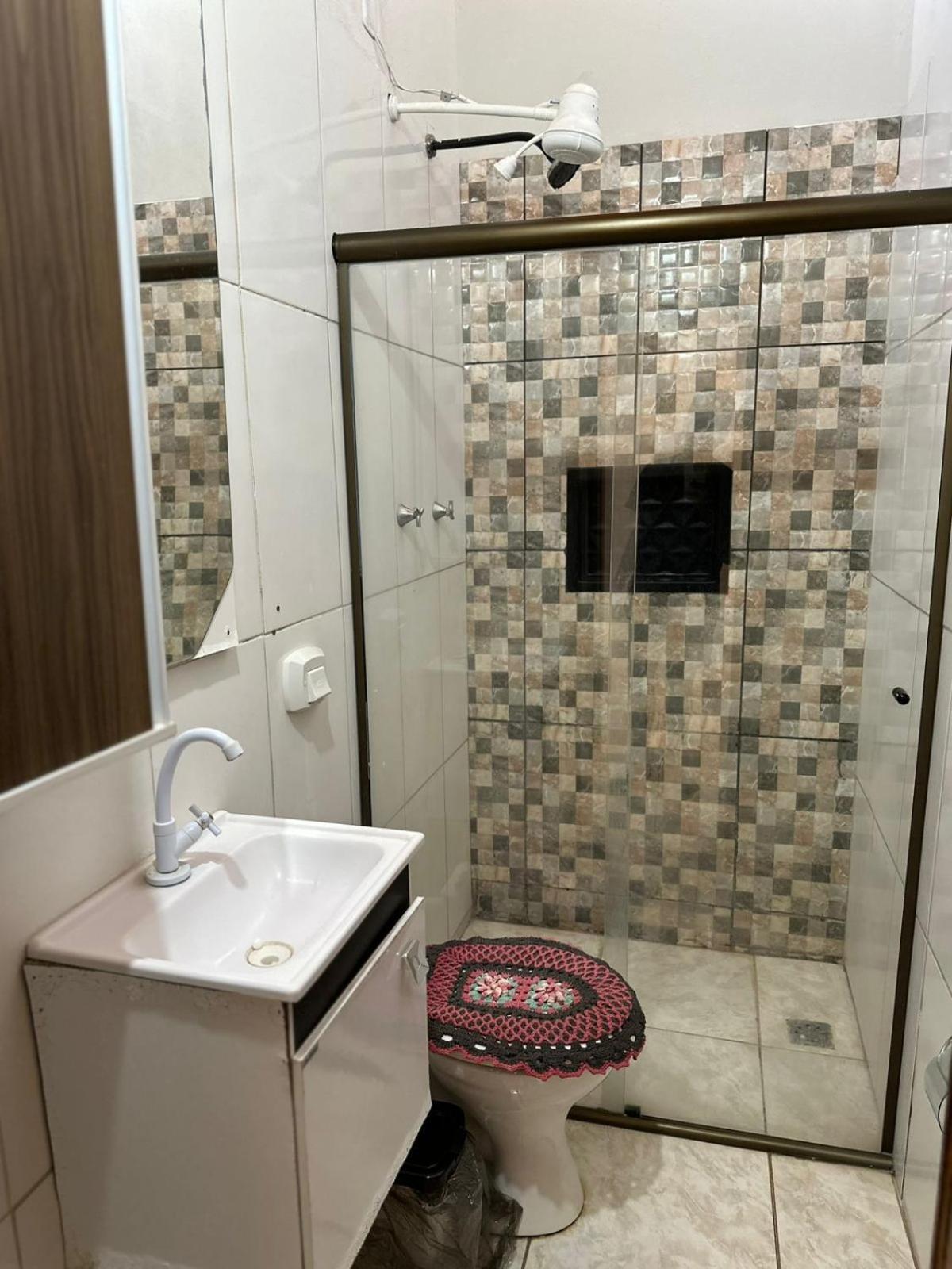 Casa grande com Piscina e Churrasqueira