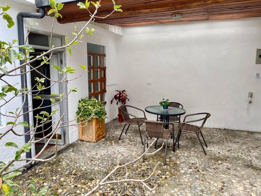 Cozy mini apartment in La Floresta
