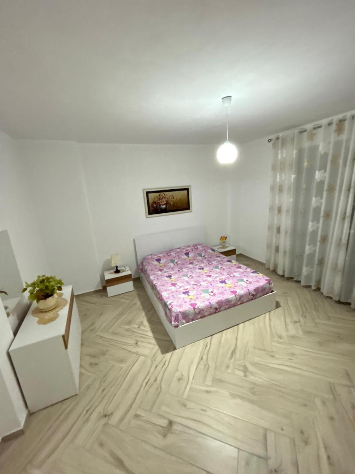 Seashell Apartment