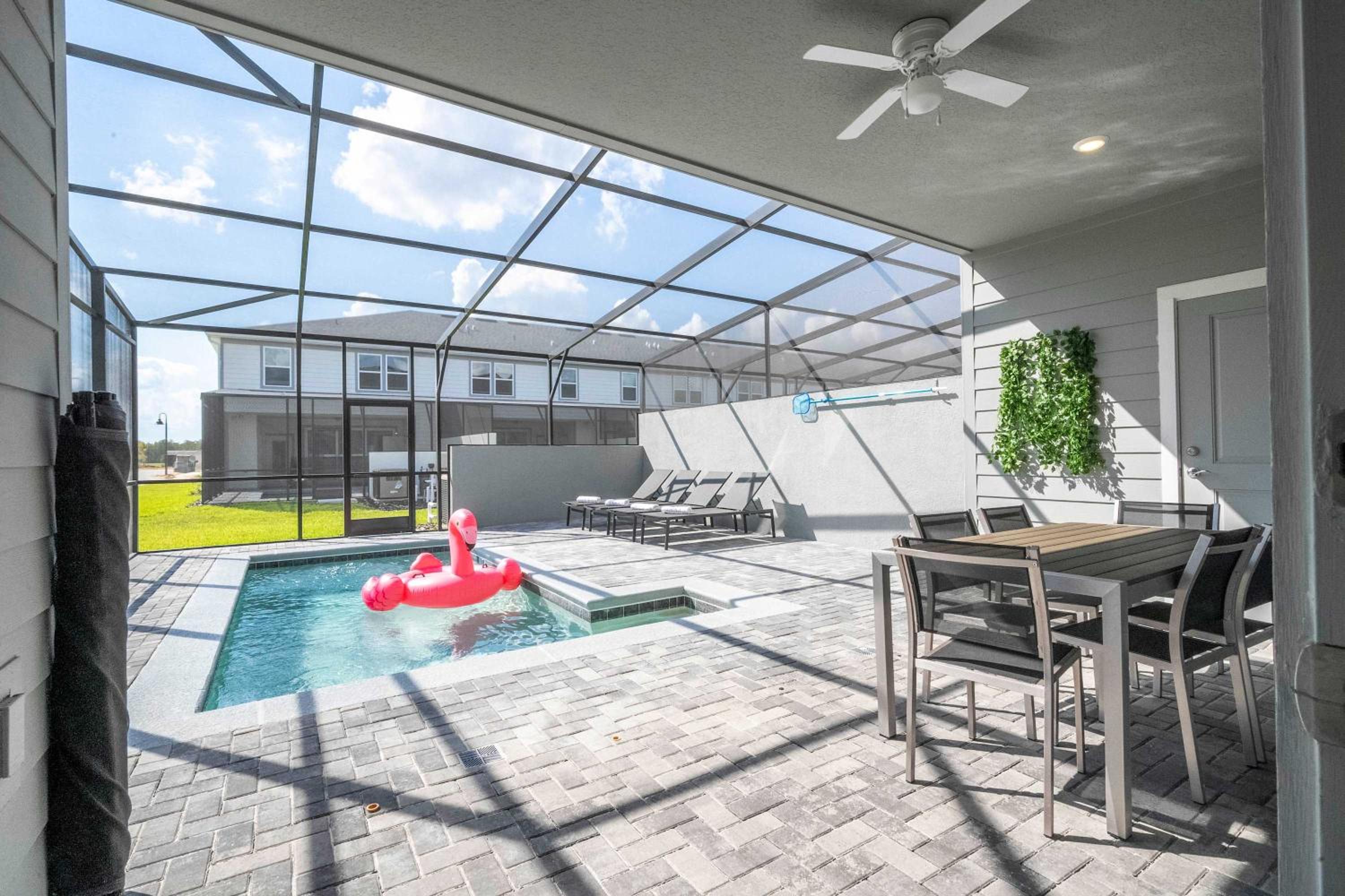 Gorgeous 5Bd Pool & Game Room at Windsor Cay 1253