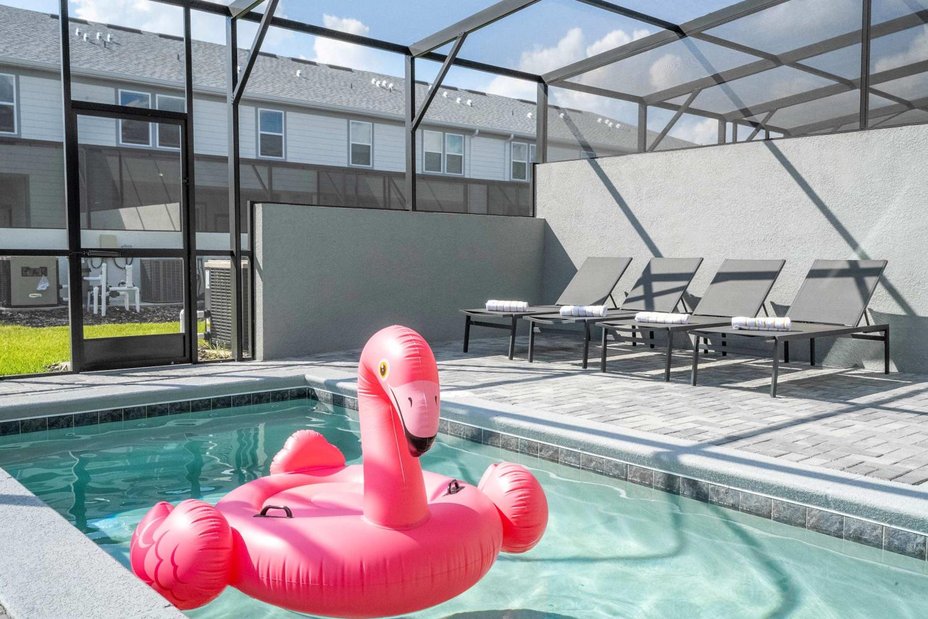 Gorgeous 5Bd Pool & Game Room at Windsor Cay 1253
