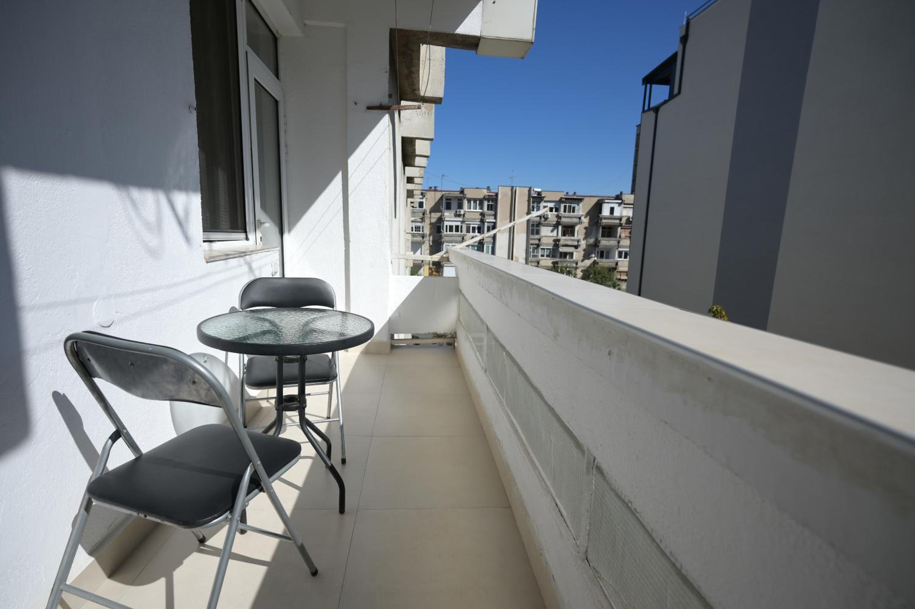 City Centre Comfort Apartment - Free Parking